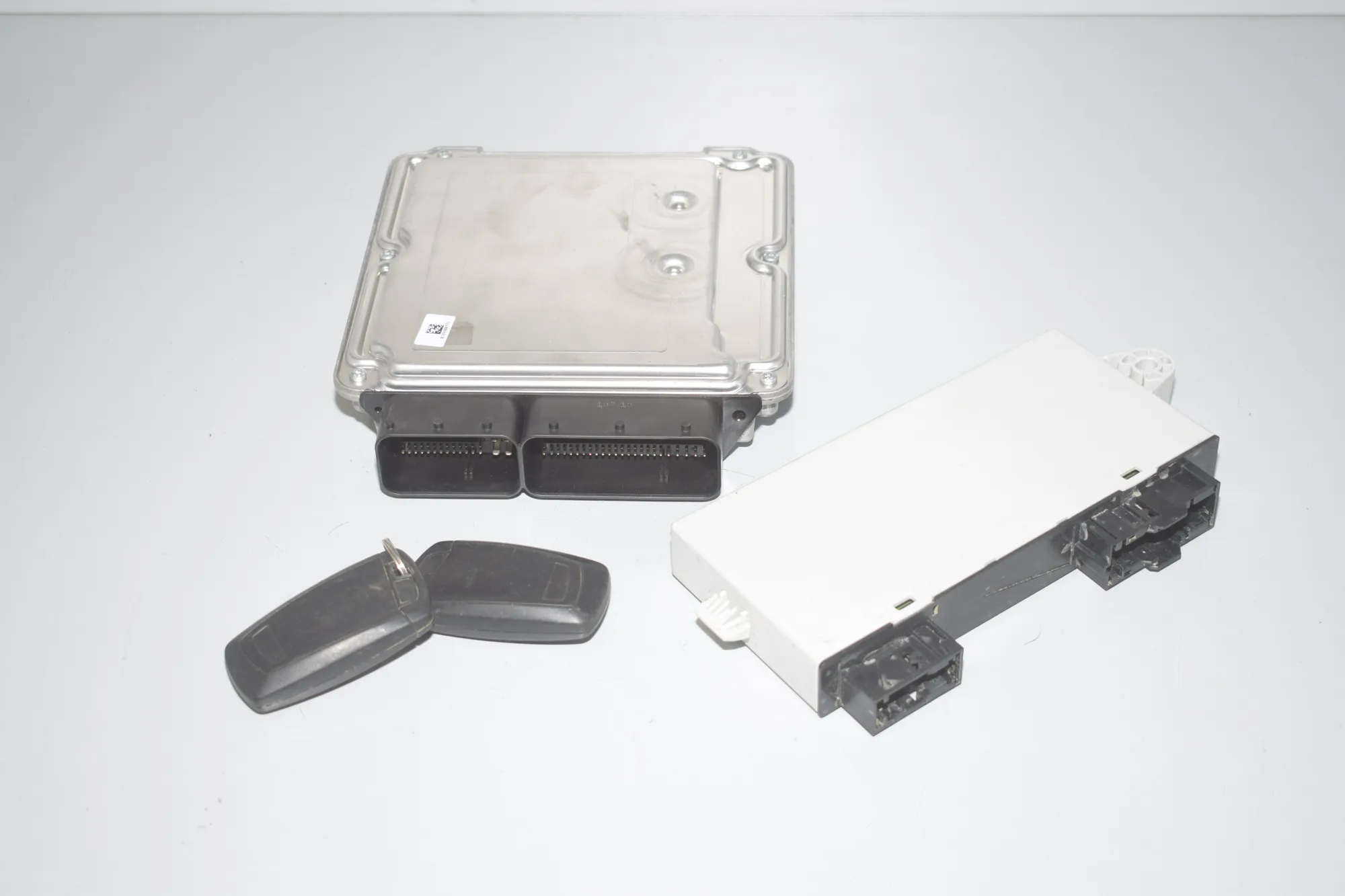 Engine Ignition ECU Set – OEM 9347913 · BMW 5 Touring (F11) 530 d xDrive 2011 – 2