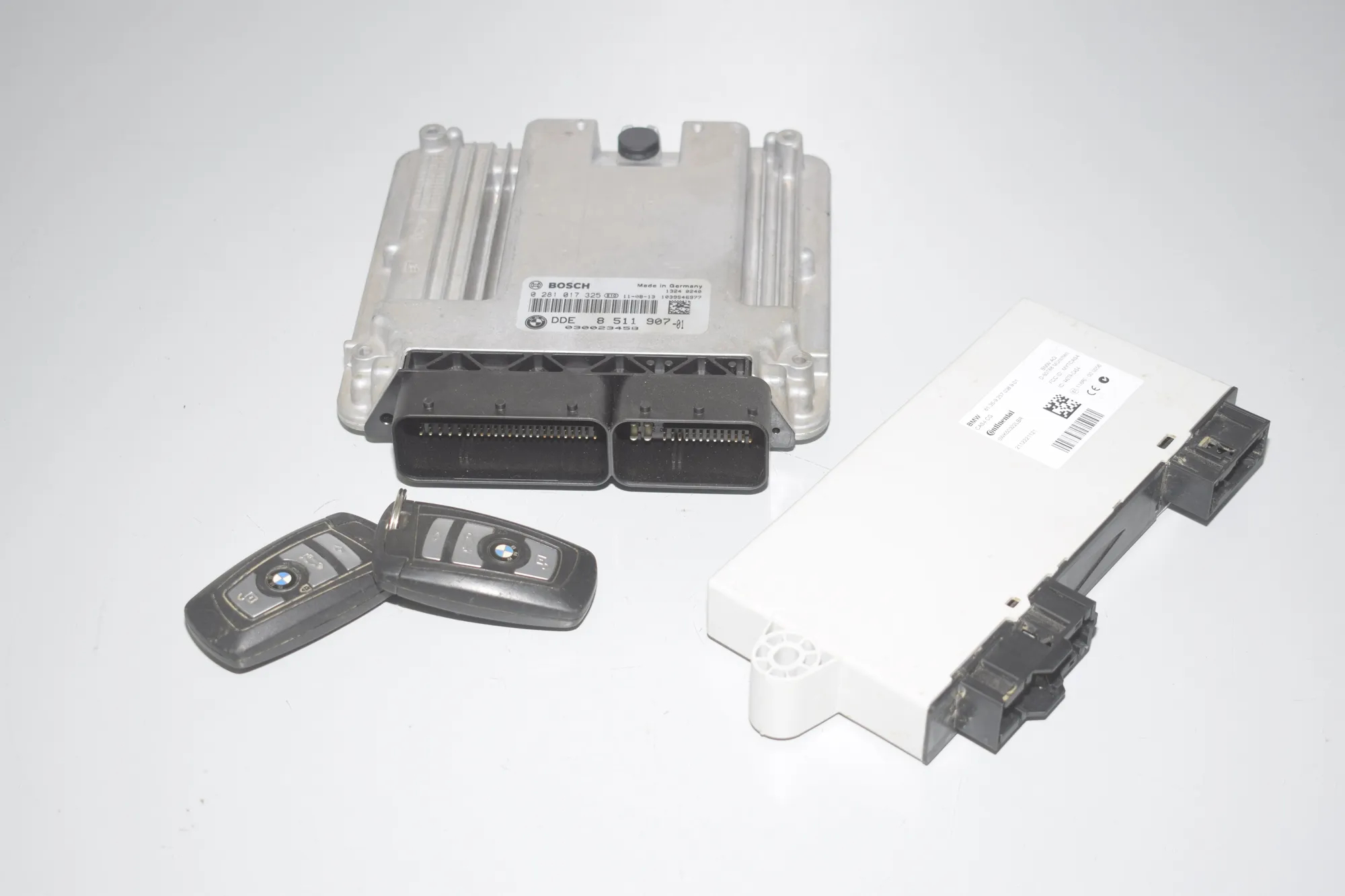 Engine Ignition ECU Set – OEM 9347913 · BMW 5 Touring (F11) 530 d xDrive 2011