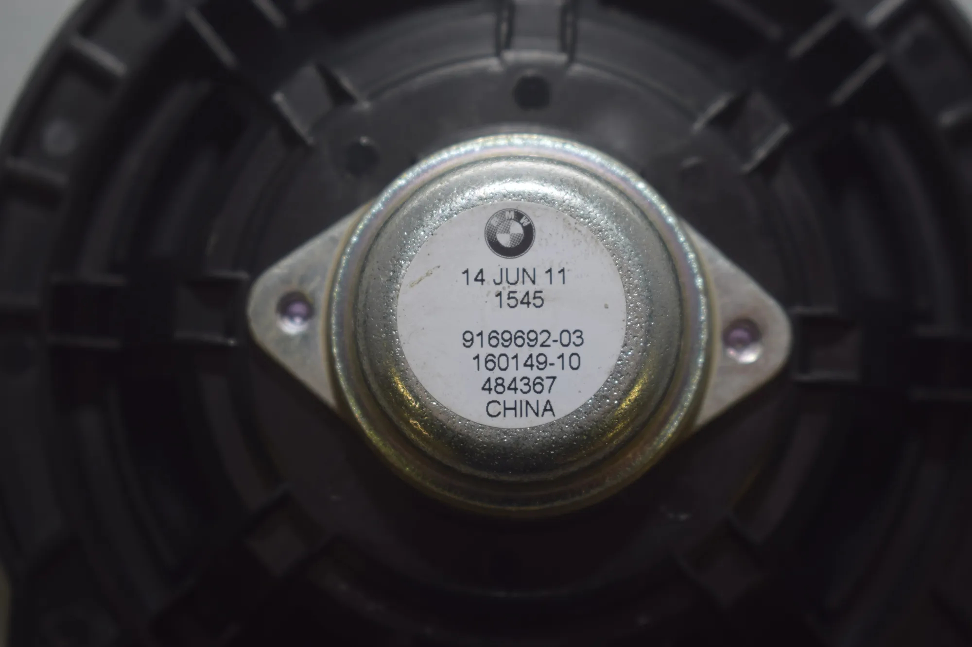 Front Right Door Speaker – OEM 9169692 · BMW 5 Touring (F11) 530 d xDrive 2011 – 3