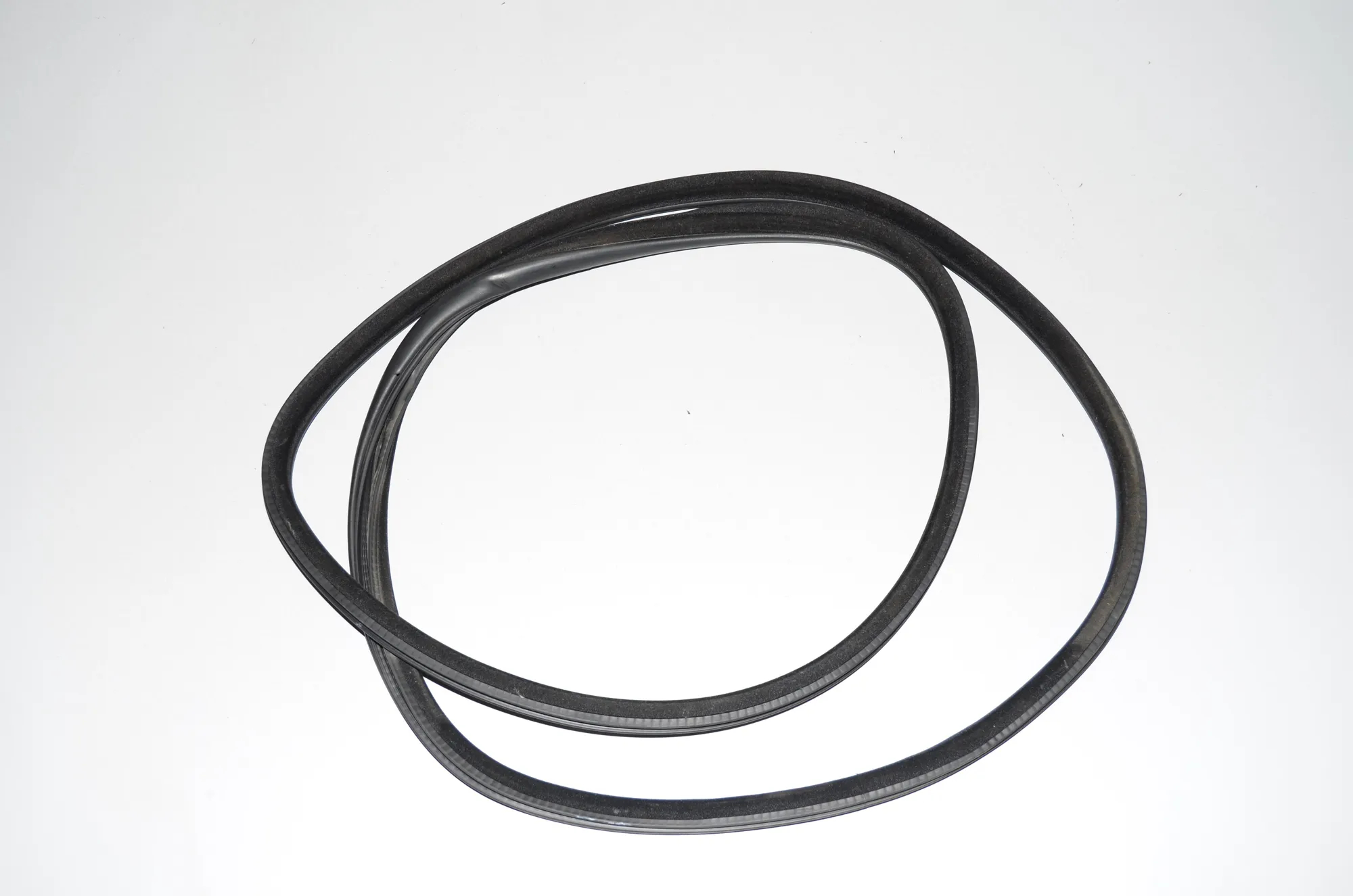 Rear Left Door Seal Rubber – OEM 7182288 · BMW 5 (F10) 530 d 2010 – 4