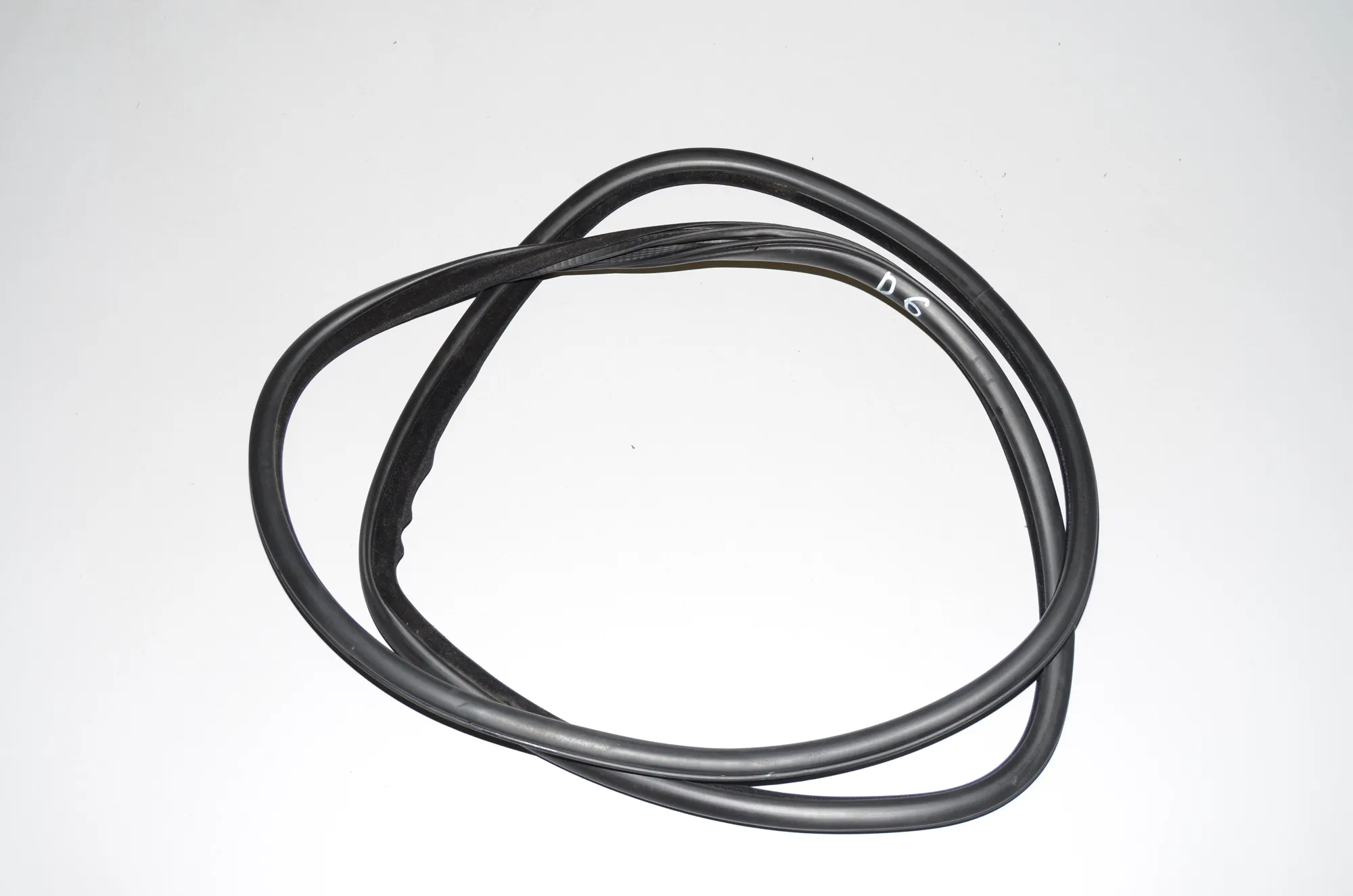 Rear Right Door Seal Rubber – OEM 7182288 · BMW 5 (F10) 530 d 2010 – 2