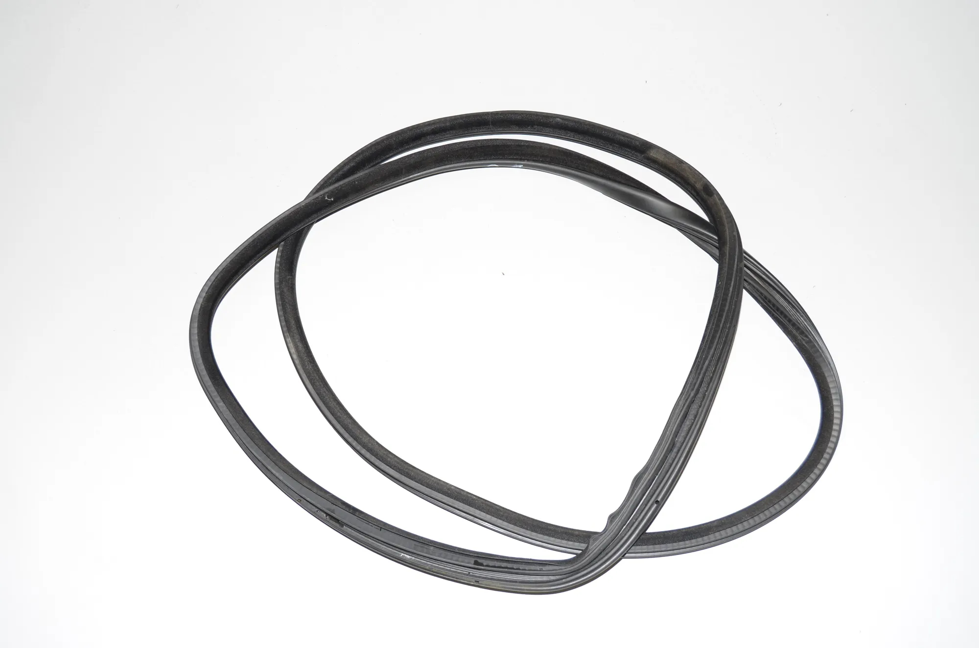 Rear Right Door Seal Rubber – OEM 7182288 · BMW 5 (F10) 530 d 2010 – 3