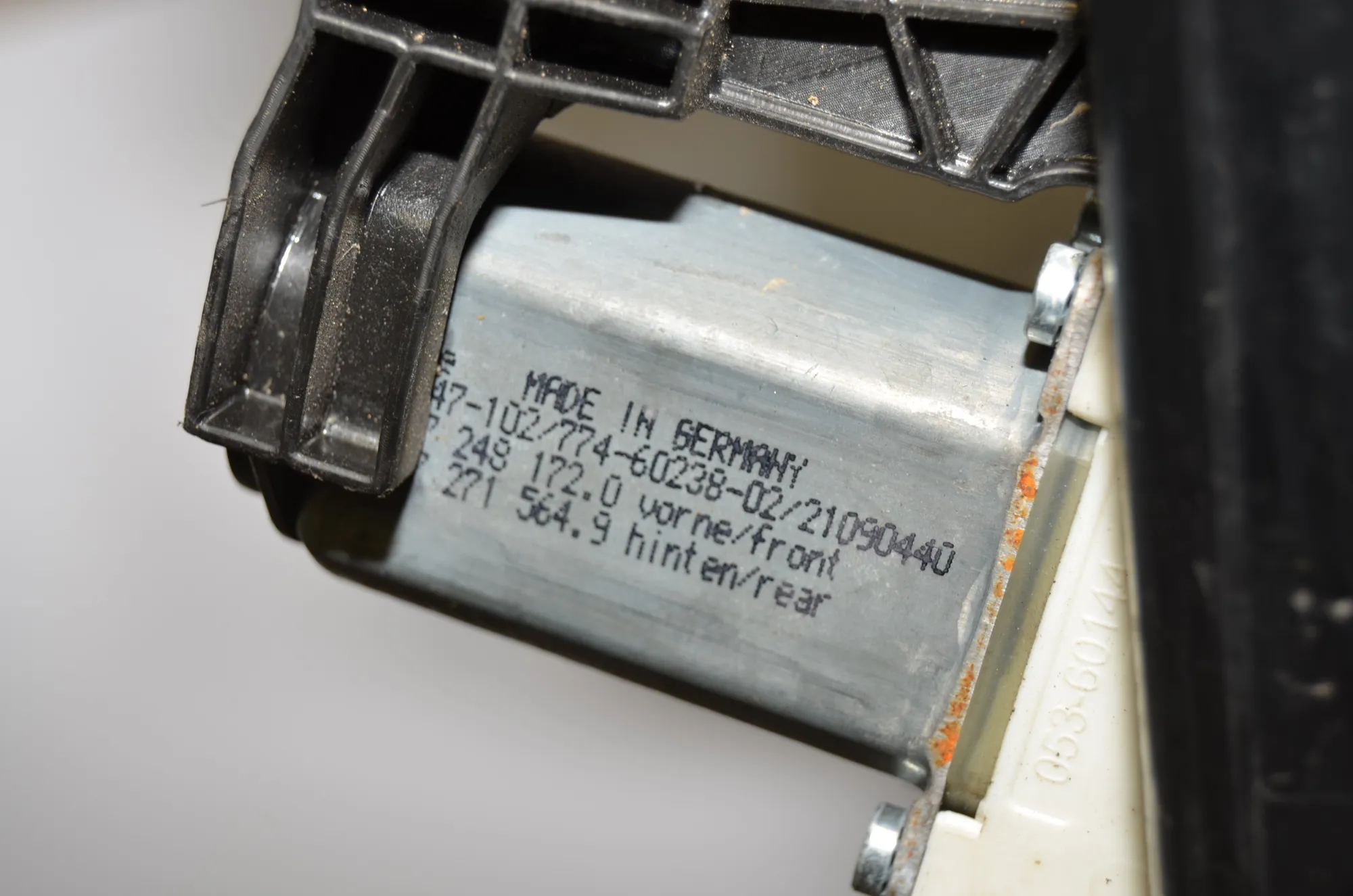 Rear Right Door Window Regulator – OEM 51357182614 · BMW 5 (F10) 530 d 2010 – 6