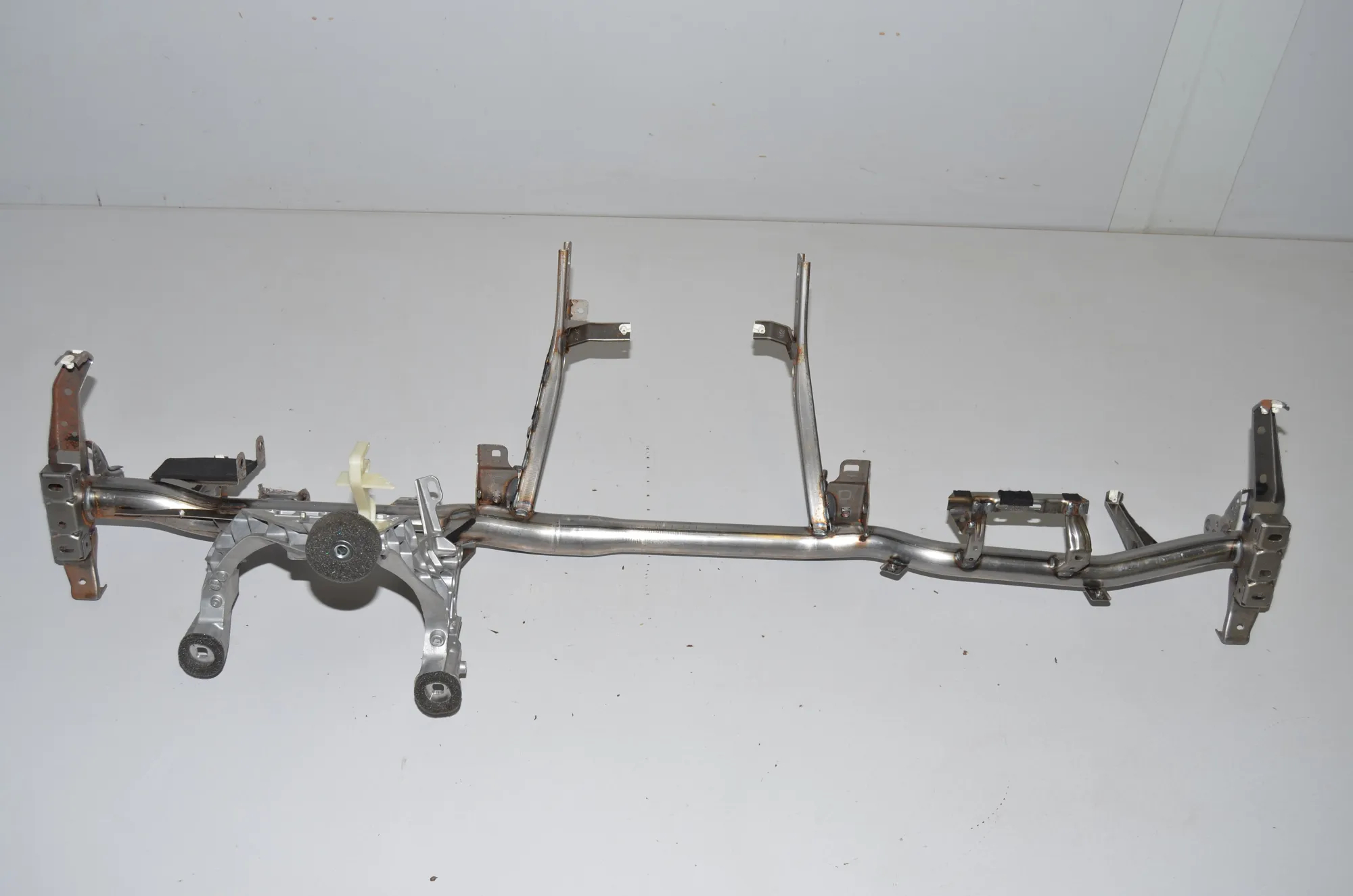 Dashboard Frame – OEM 9112181 · BMW 5 (F10) 530 d 2010 – 3