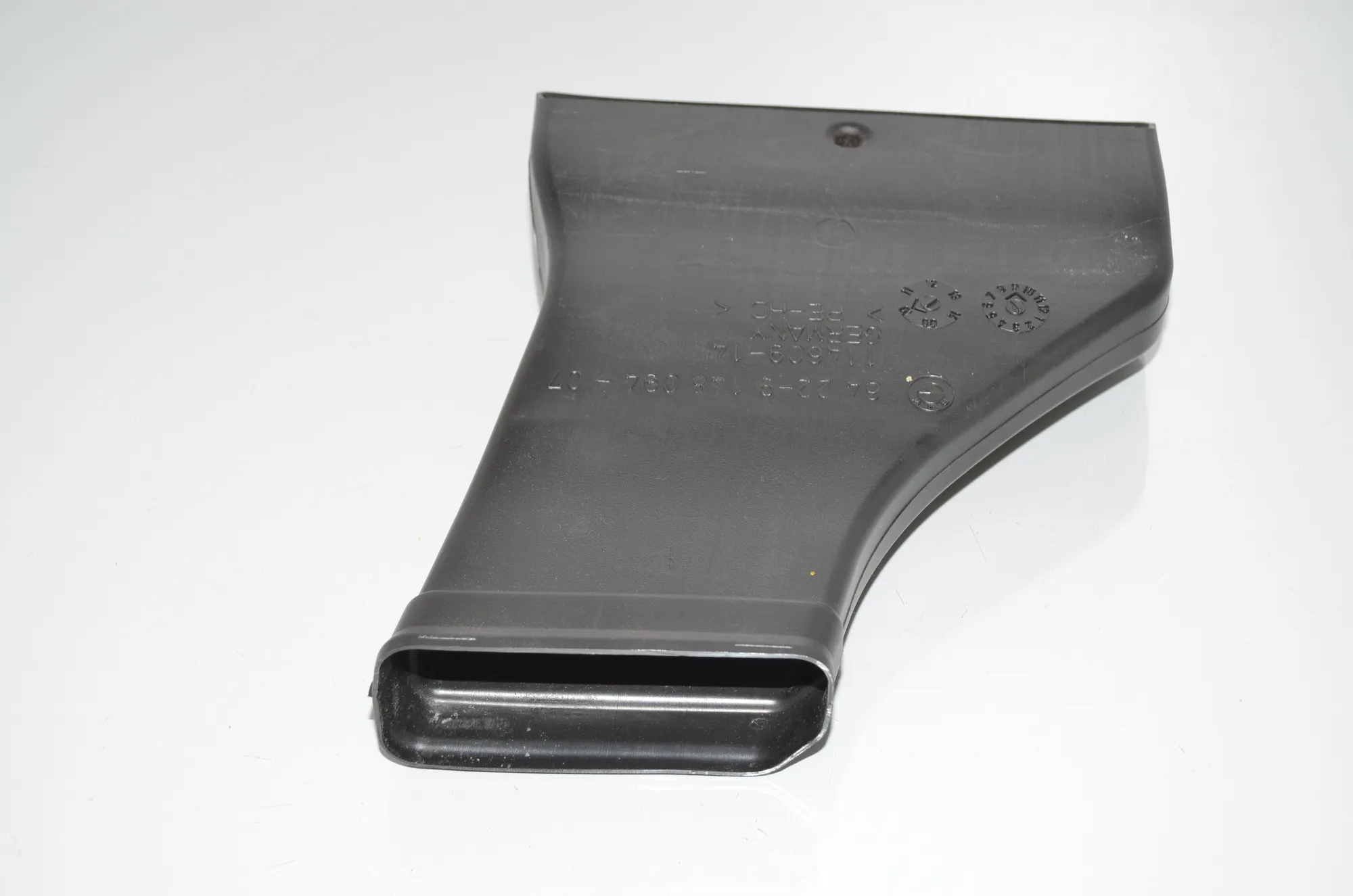 Interior Air Duct Channel – OEM 9148094 · BMW 5 (F10) 530 d 2010 – 2