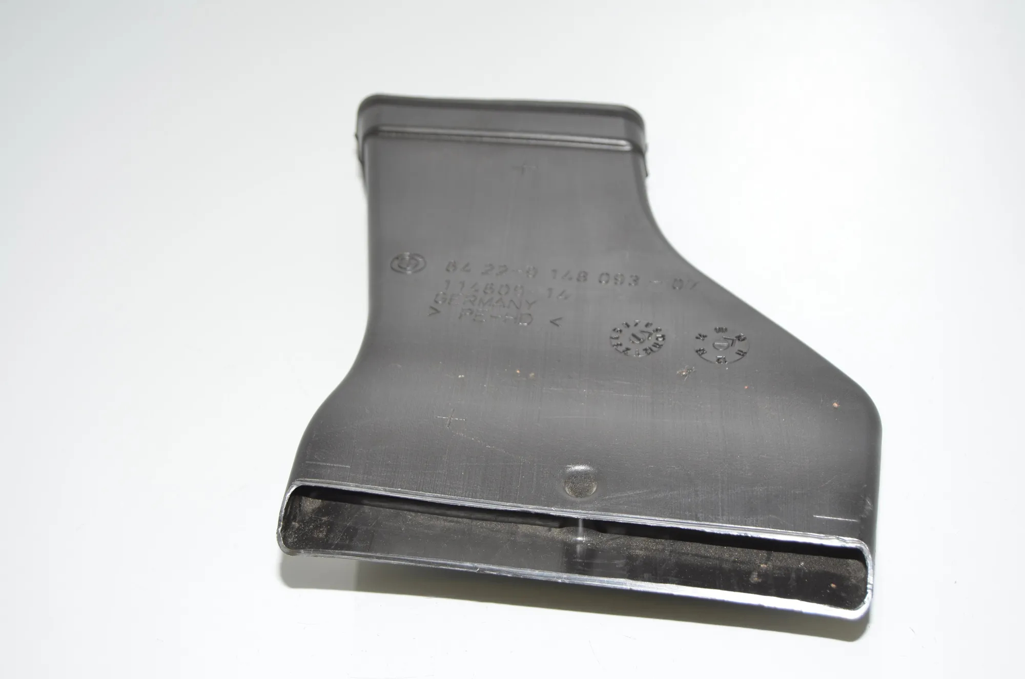 Interior Air Duct Channel – OEM 9148093 · BMW 5 (F10) 530 d 2010 – 2