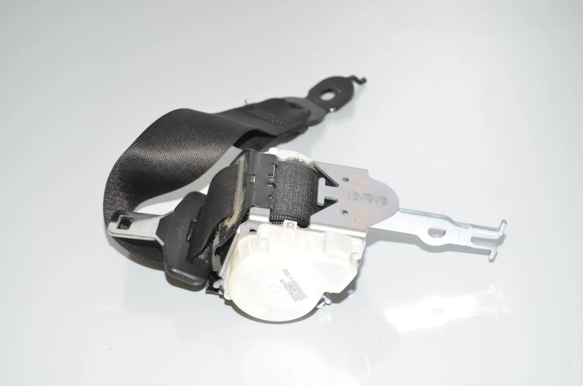 Rear Left Seatbelt – OEM 9163237 · BMW 5 (F10) 530 d 2010 – 2