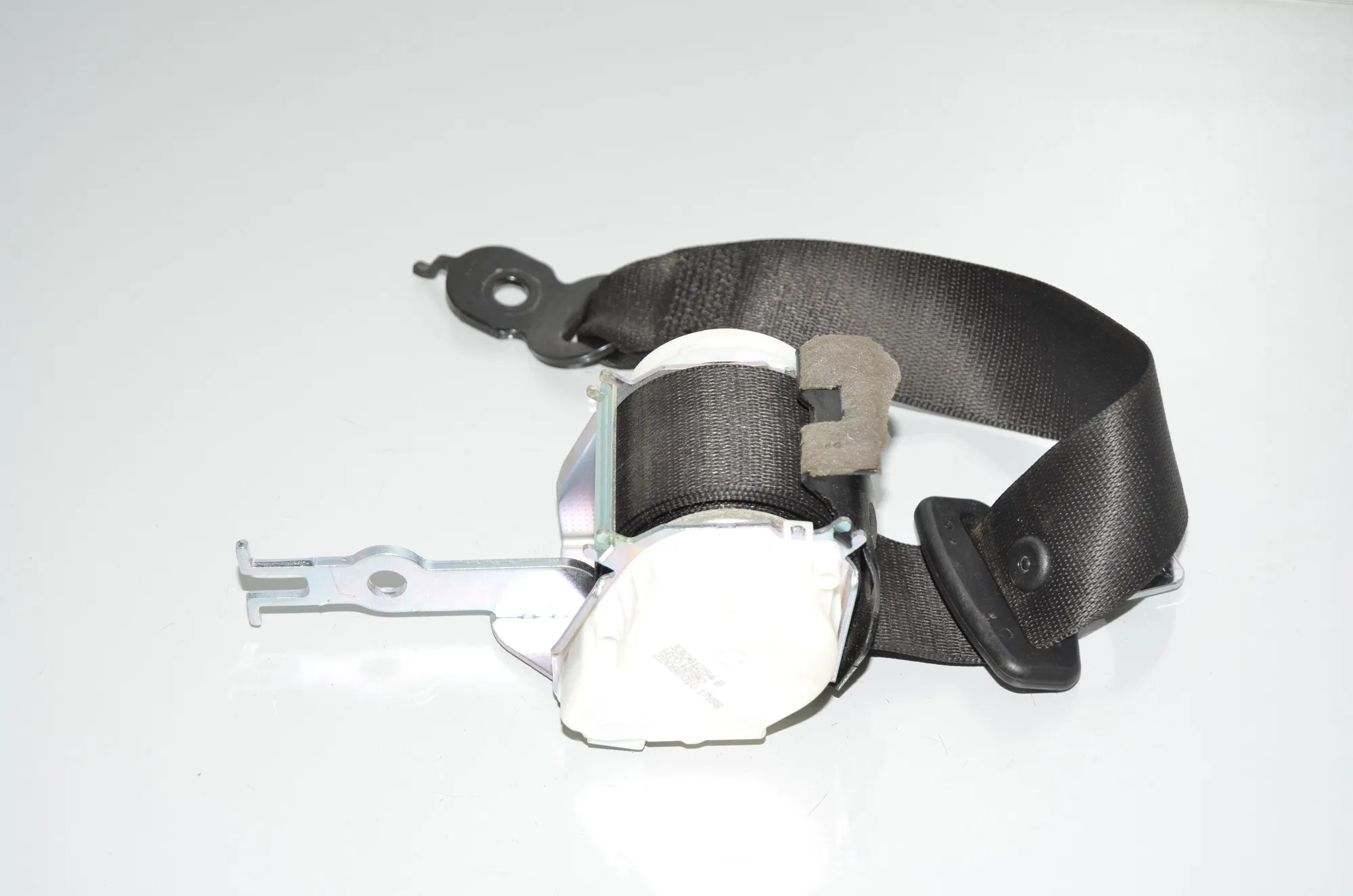 Rear Left Seatbelt – OEM 9163237 · BMW 5 (F10) 530 d 2010 – 3