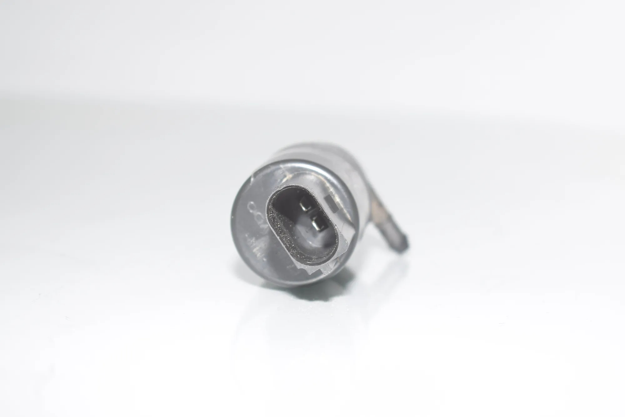 Washer Tank Motor – OEM 6934160 · BMW 5 Touring (F11) 530 d xDrive 2011 – 4