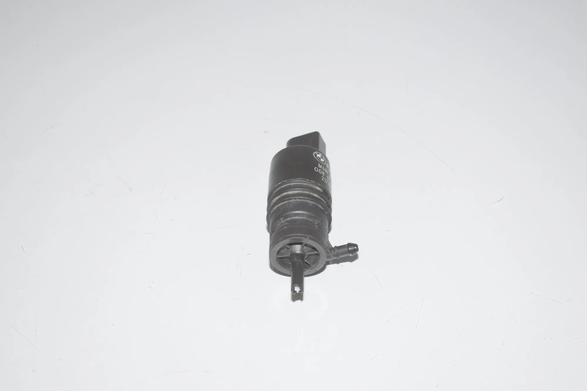 Washer Tank Motor – OEM 8362154 · BMW 5 Touring (F11) 530 d xDrive 2011