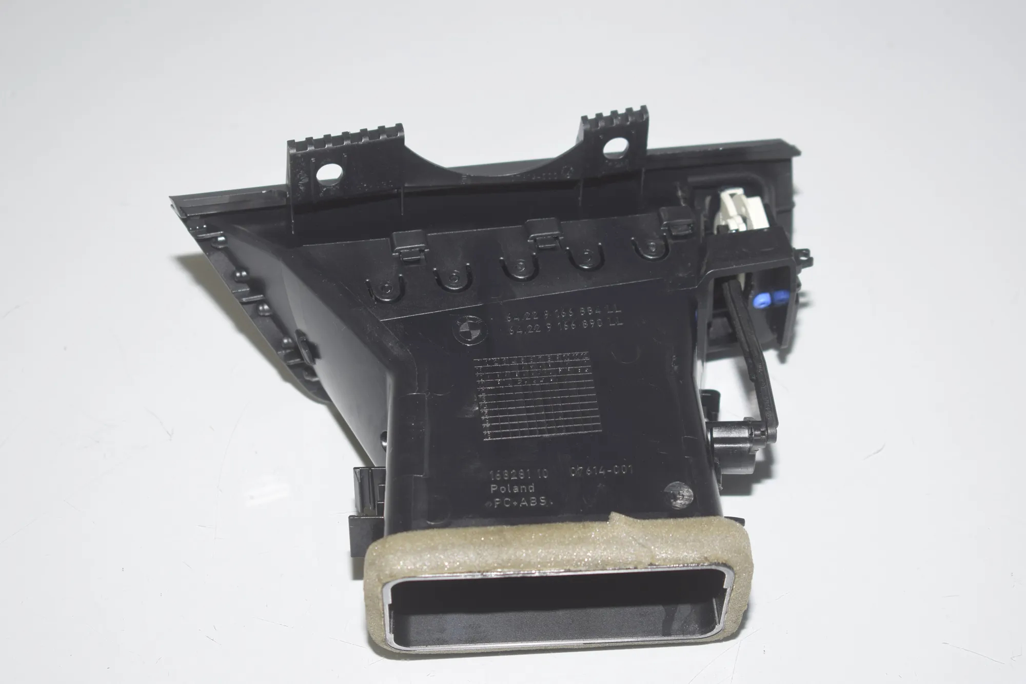 Dashboard Air Vents – OEM 64229166884 · BMW 5 Touring (F11) 530 d xDrive 2011 – 5