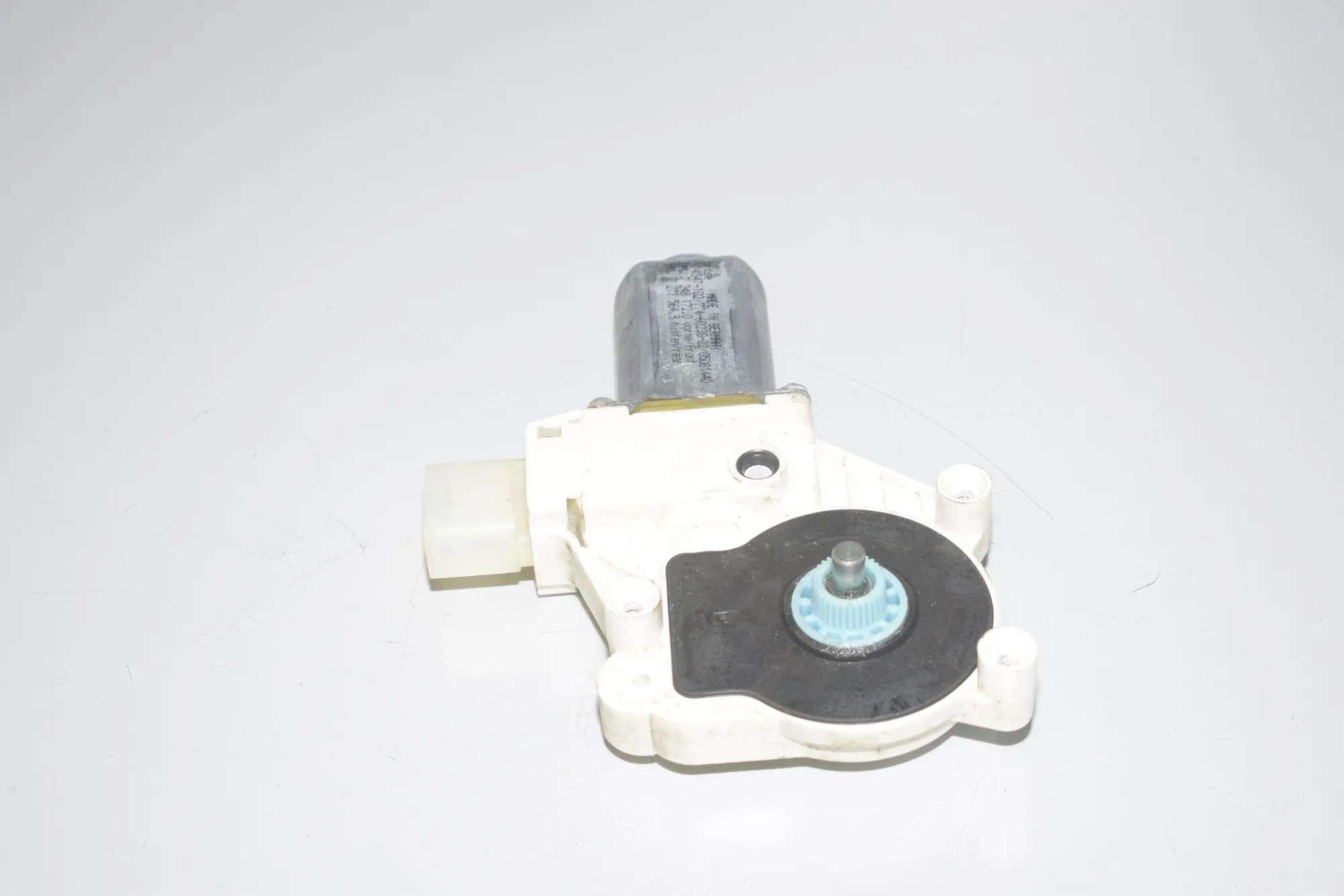 Front Right Door Window Control Motor – OEM 51337271564 · BMW 5 Touring (F11) 530 d xDrive 2011 – 2