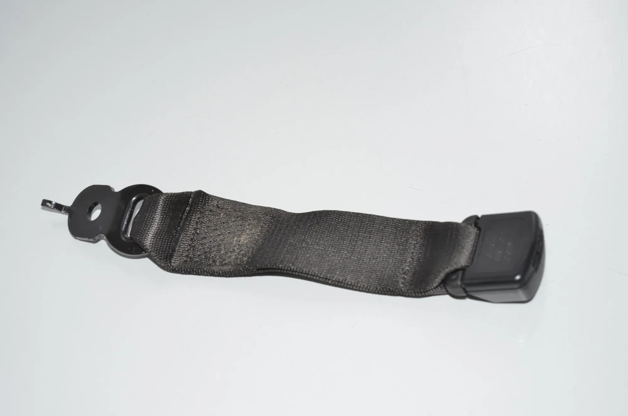 Rear Middle Seat Buckle – OEM 7244836 · BMW 5 (F10) 530 d 2010 – 3
