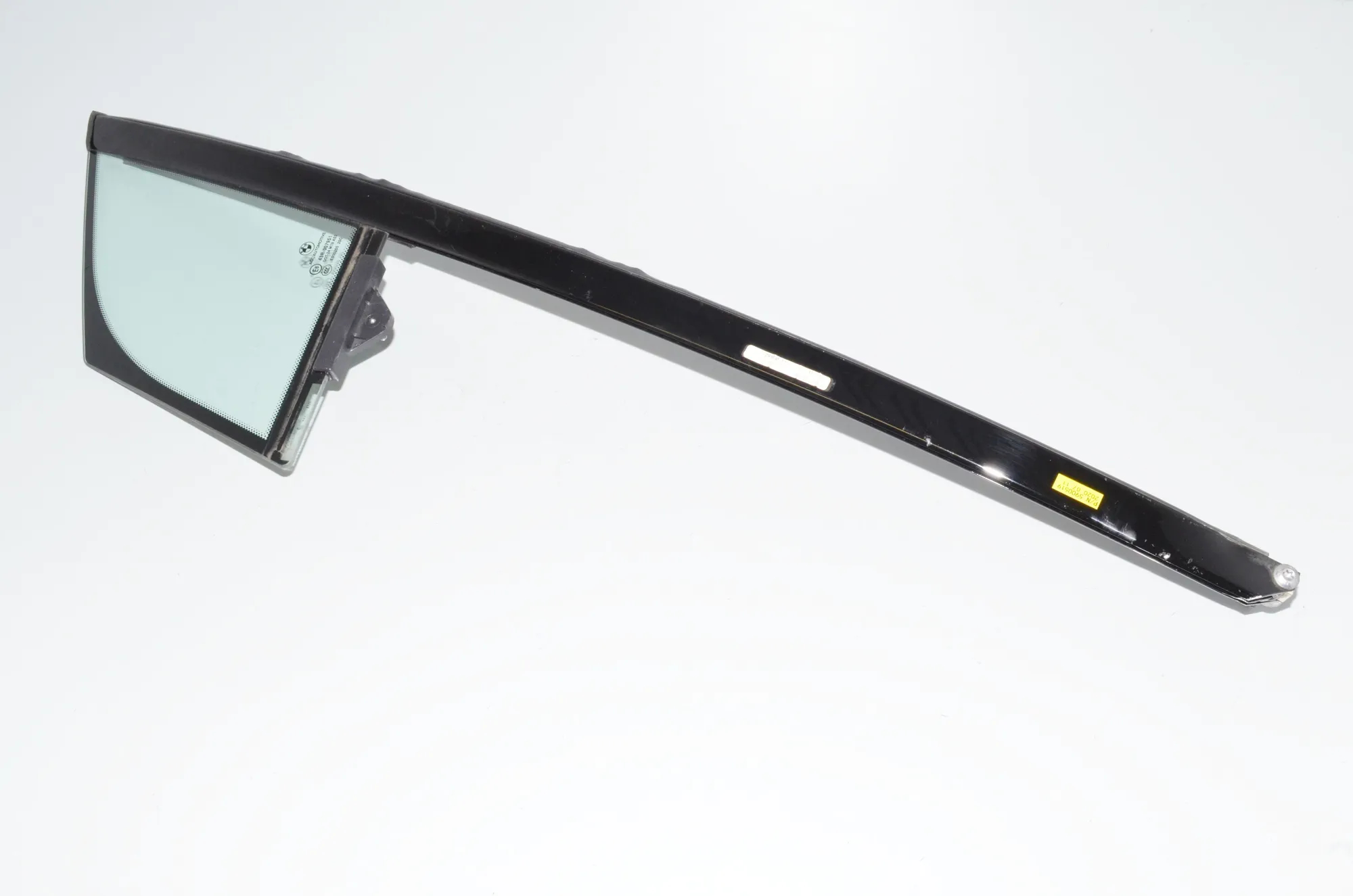 Front Left Door Quarter Window – OEM 7289041 · BMW i3 (I01) s Electric 2020 – 3