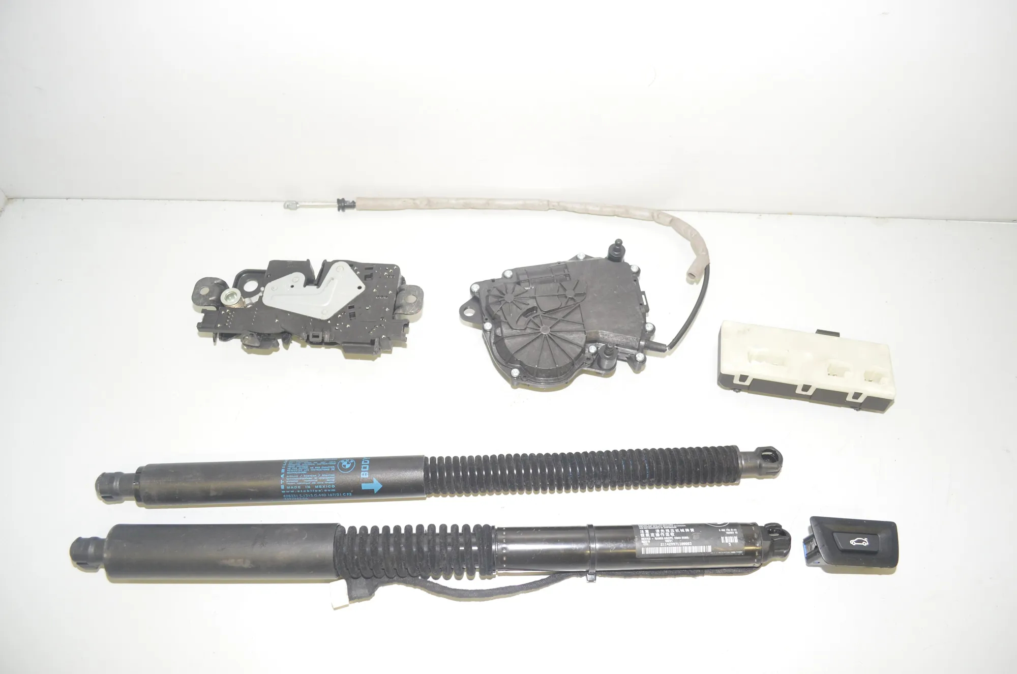 Electric Tailgate Opening Kit – OEM 9275119 · BMW iX3 (G08) (2020 - -) Electric (286 HP) 2022