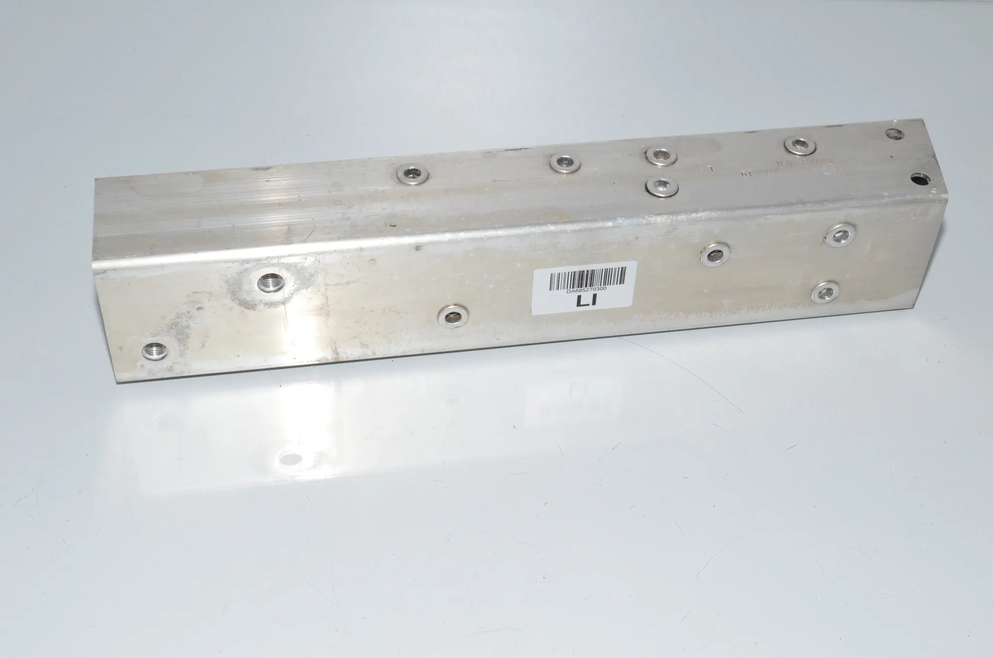 Rear Left Bumper Bracket – OEM 7375467 · BMW i3 (I01) s Electric 2020