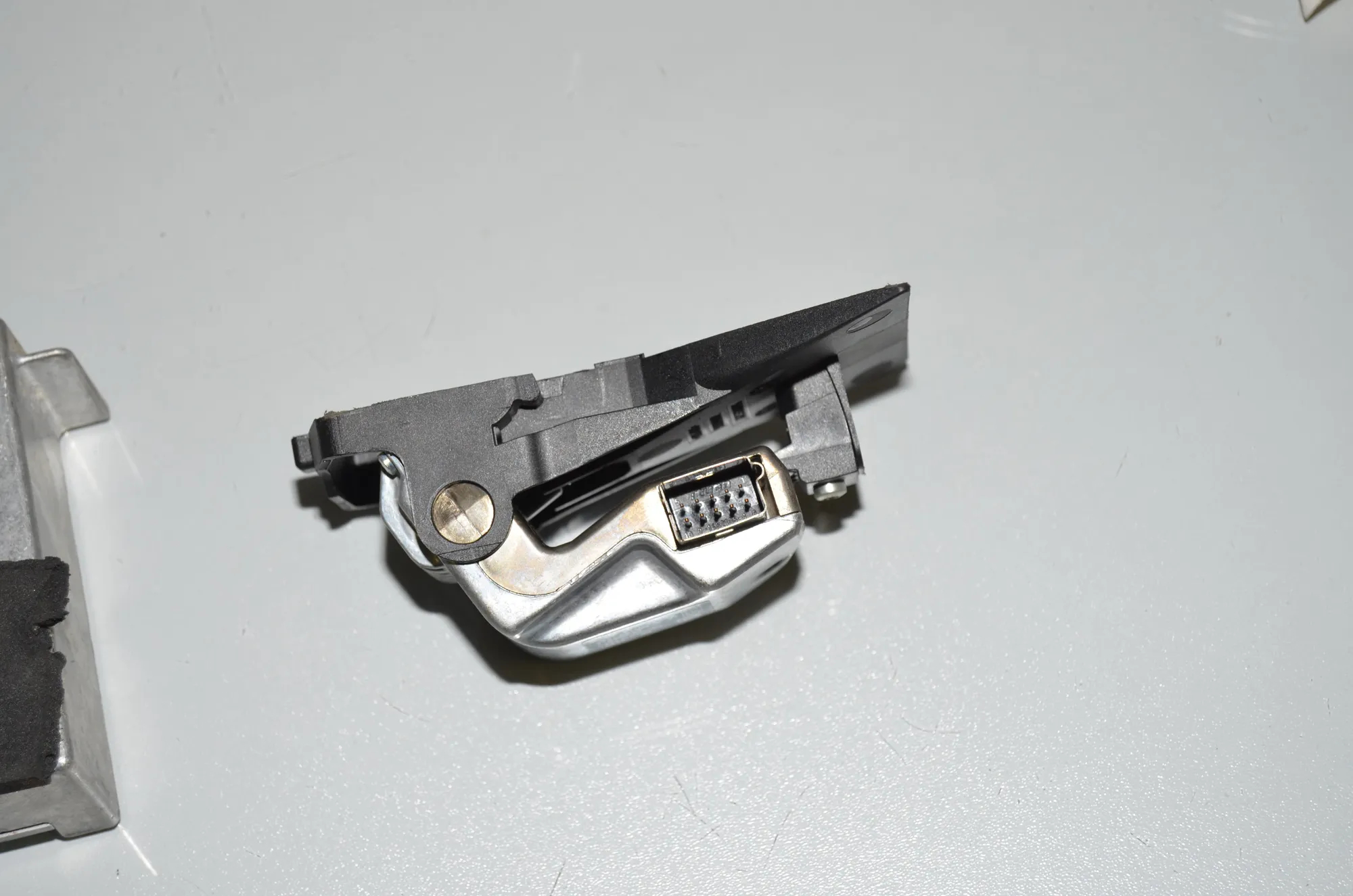 Front Camera – OEM 9224341 · BMW 5 (F10) 530 d 2010 – 8