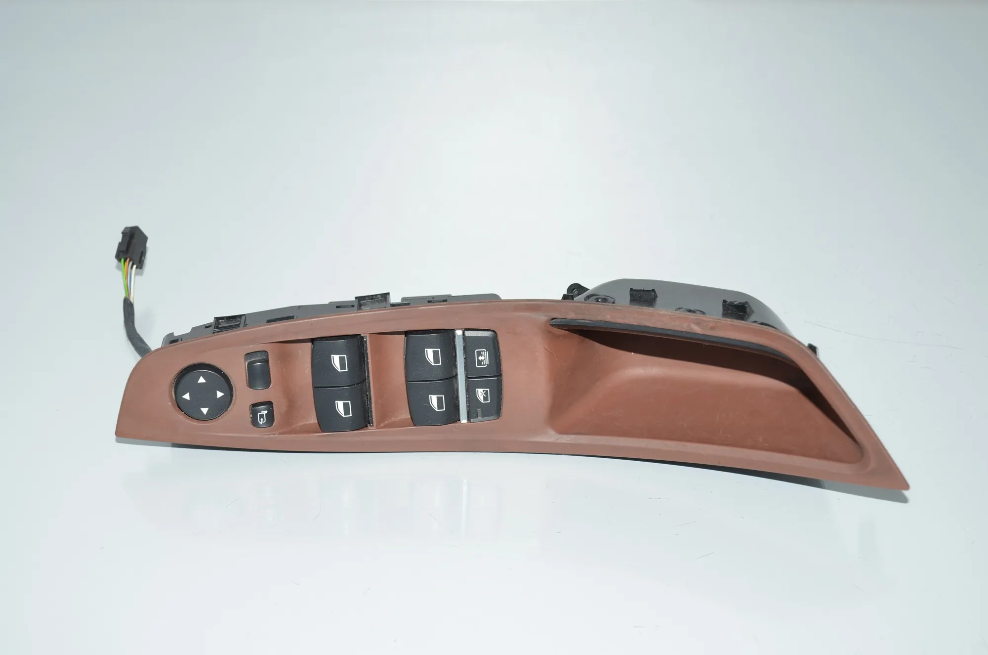 Front Left Door Window Switch – OEM 9179915 · BMW 5 (F10) 530 d 2010