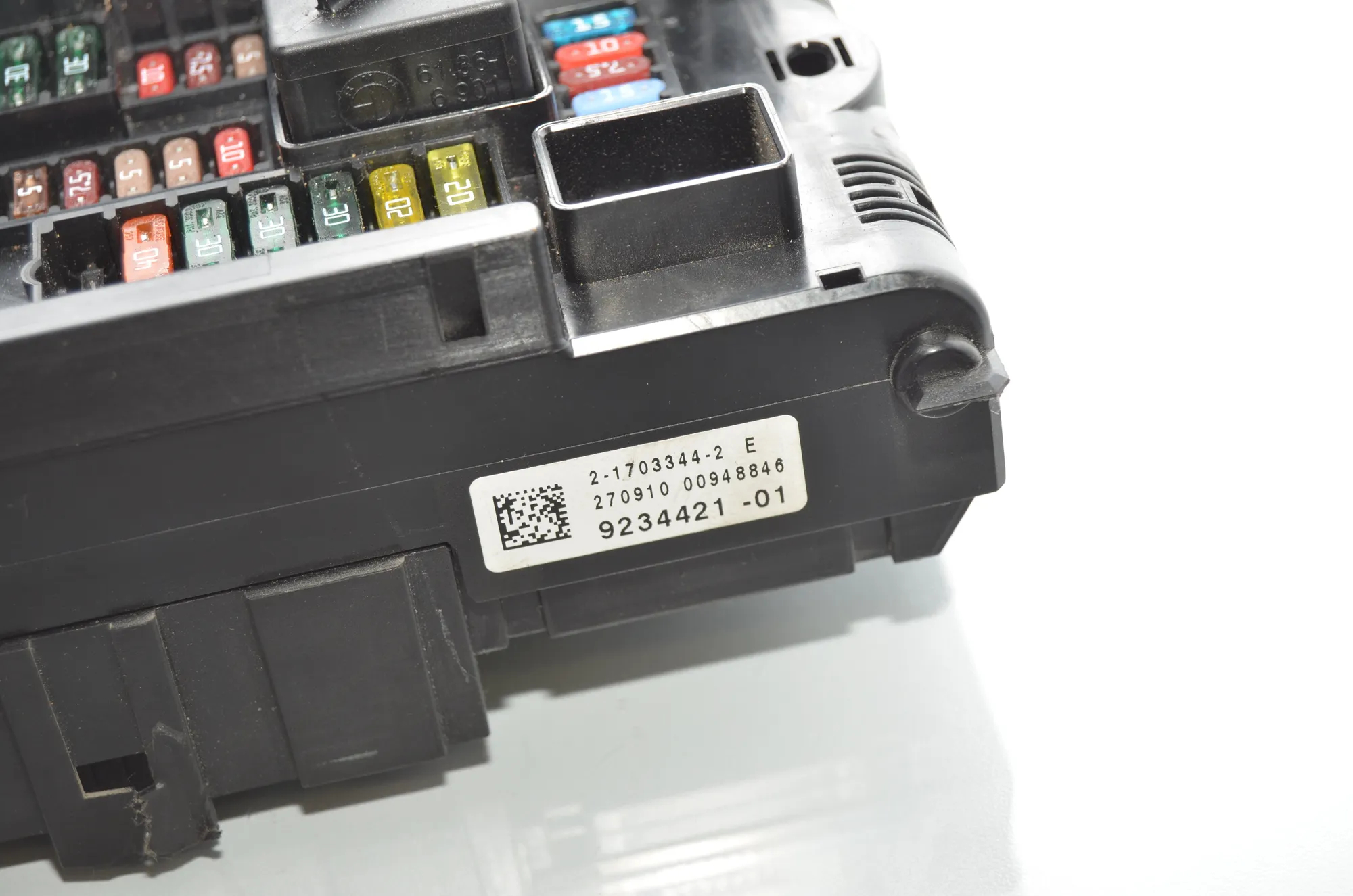 Fuse Box – OEM 9234421 · BMW 5 (F10) 530 d 2010 – 5