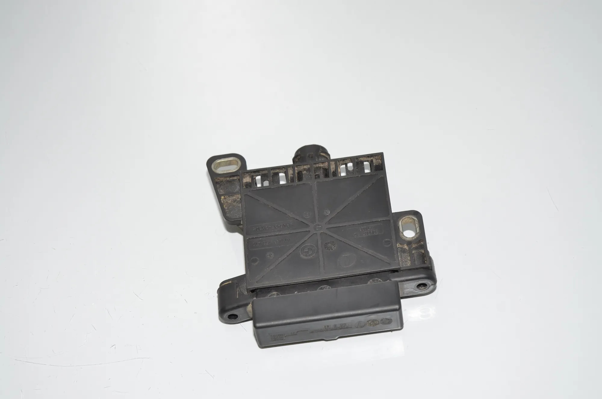 Power Distribution Unit – OEM 9153418 · BMW 5 (F10) 530 d 2010 – 3