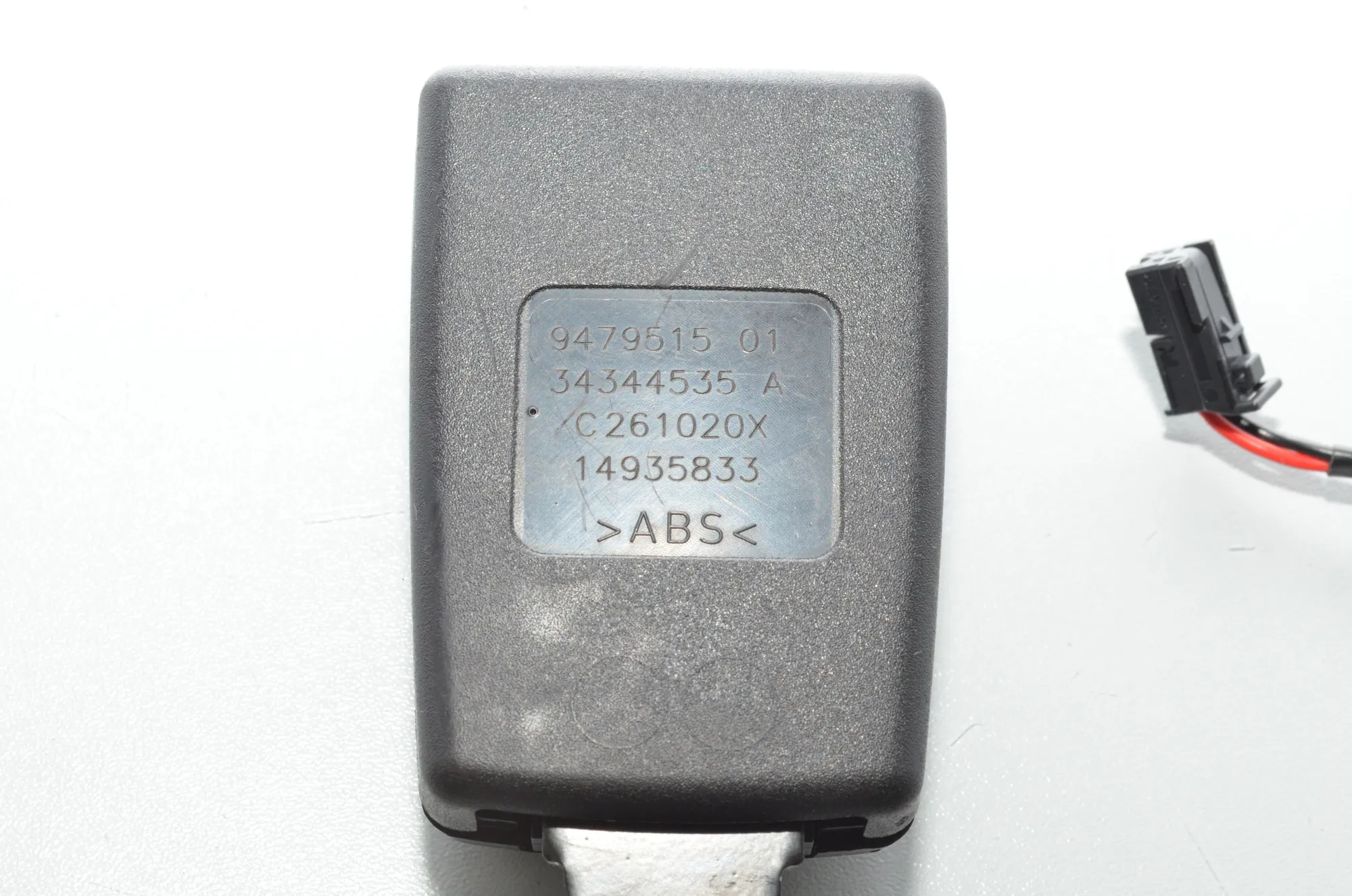 Rear Left Seat Buckle – OEM 9479515 · BMW i3 (I01) s Electric 2020 – 4