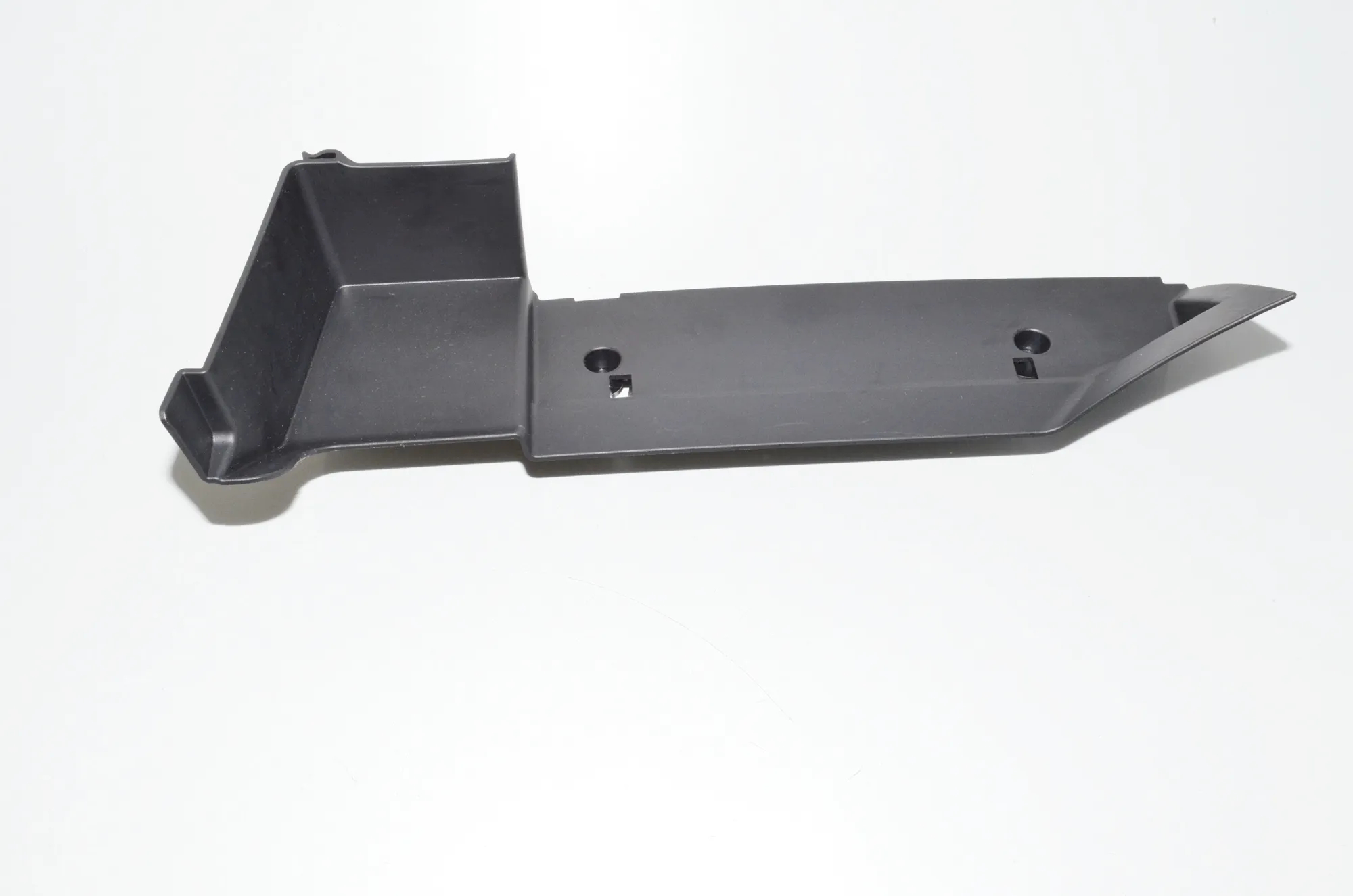 Dashboard Lower Trim – OEM 9283032 · BMW i3 (I01) s Electric 2020