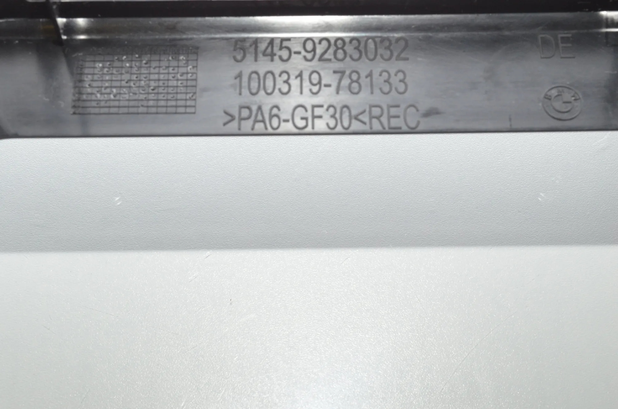 Dashboard Lower Trim – OEM 9283032 · BMW i3 (I01) s Electric 2020 – 4