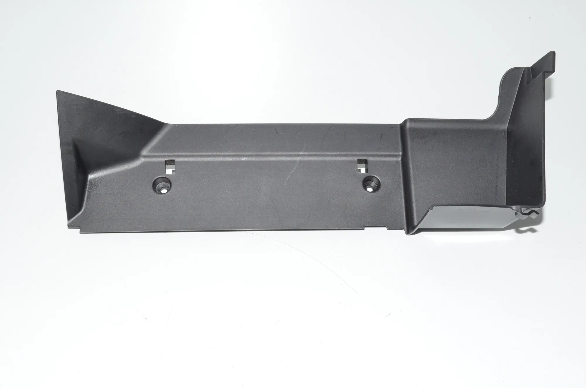 Dashboard Lower Trim – OEM 9283032 · BMW i3 (I01) s Electric 2020 – 2