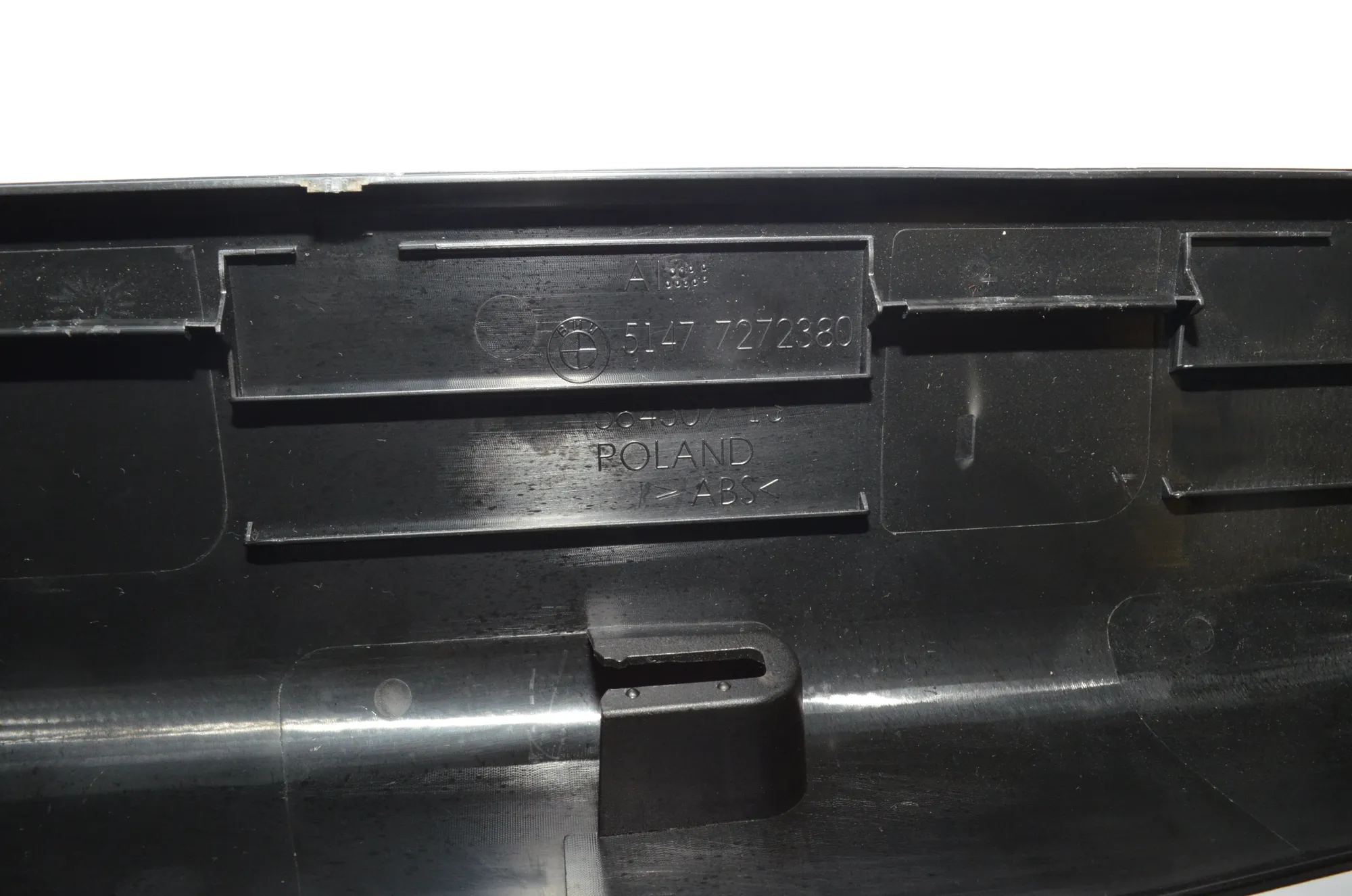 Front Right Interior Step Trim – OEM 7272380 · BMW i3 (I01) s Electric 2020 – 4