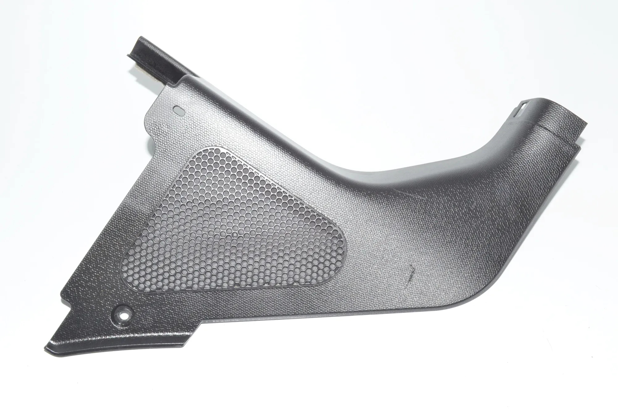 Front Right Interior Step Trim – OEM 51437272418 · BMW i3 (I01) s Electric 2020