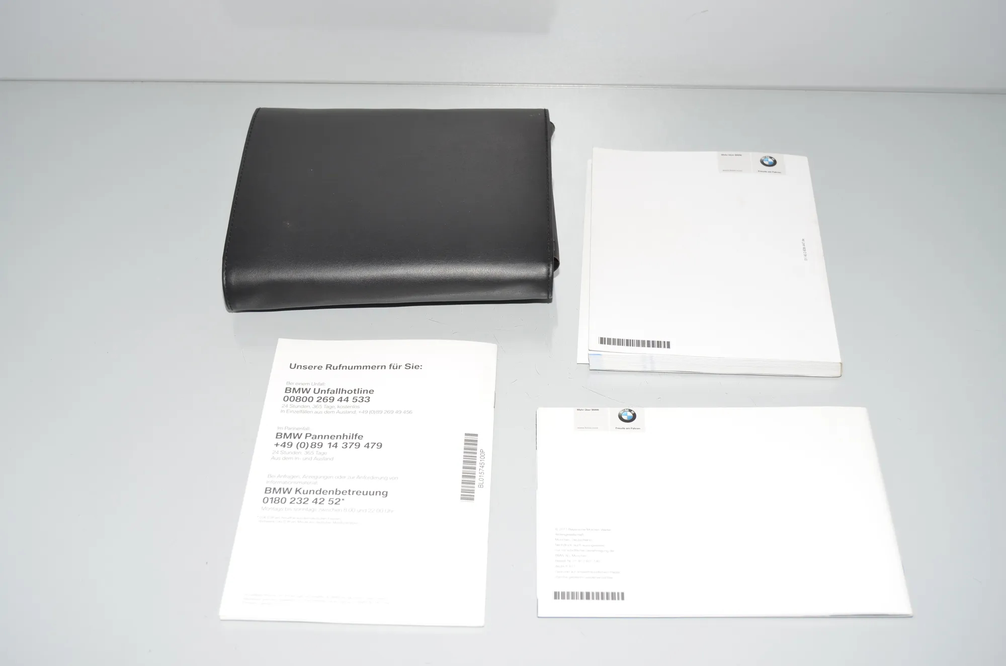 Manual Service Book – OEM 0157451 · BMW 5 (F10) 530 d 2011 – 3