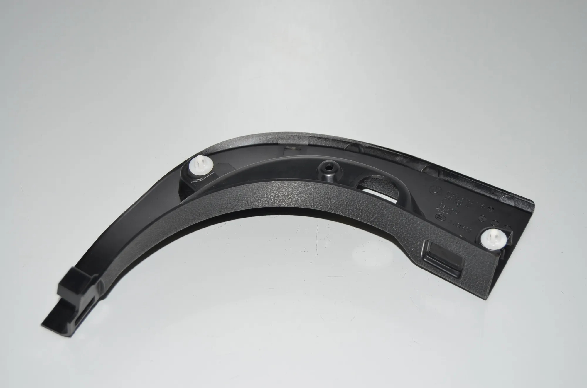 Front Left Interior Step Trim – OEM 9162735 · BMW 5 (F10) 530 d 2011 – 3