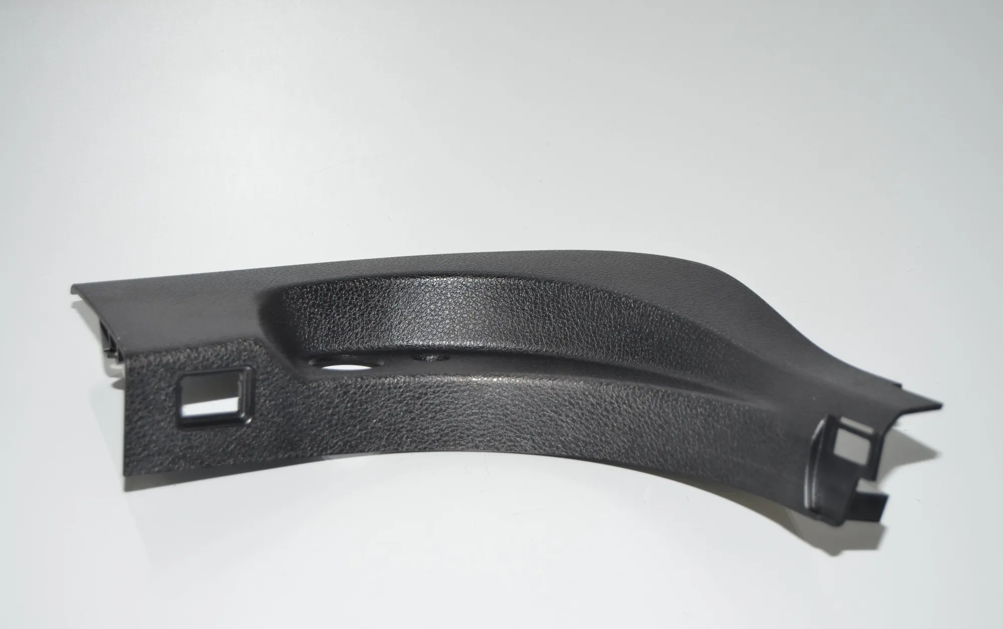 Front Left Interior Step Trim – OEM 9162735 · BMW 5 (F10) 530 d 2011 – 2