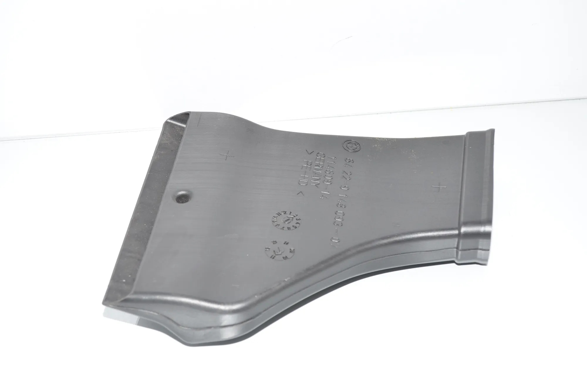 Interior Air Duct Channel – OEM 9148093 · BMW 5 (F10) 530 d 2011
