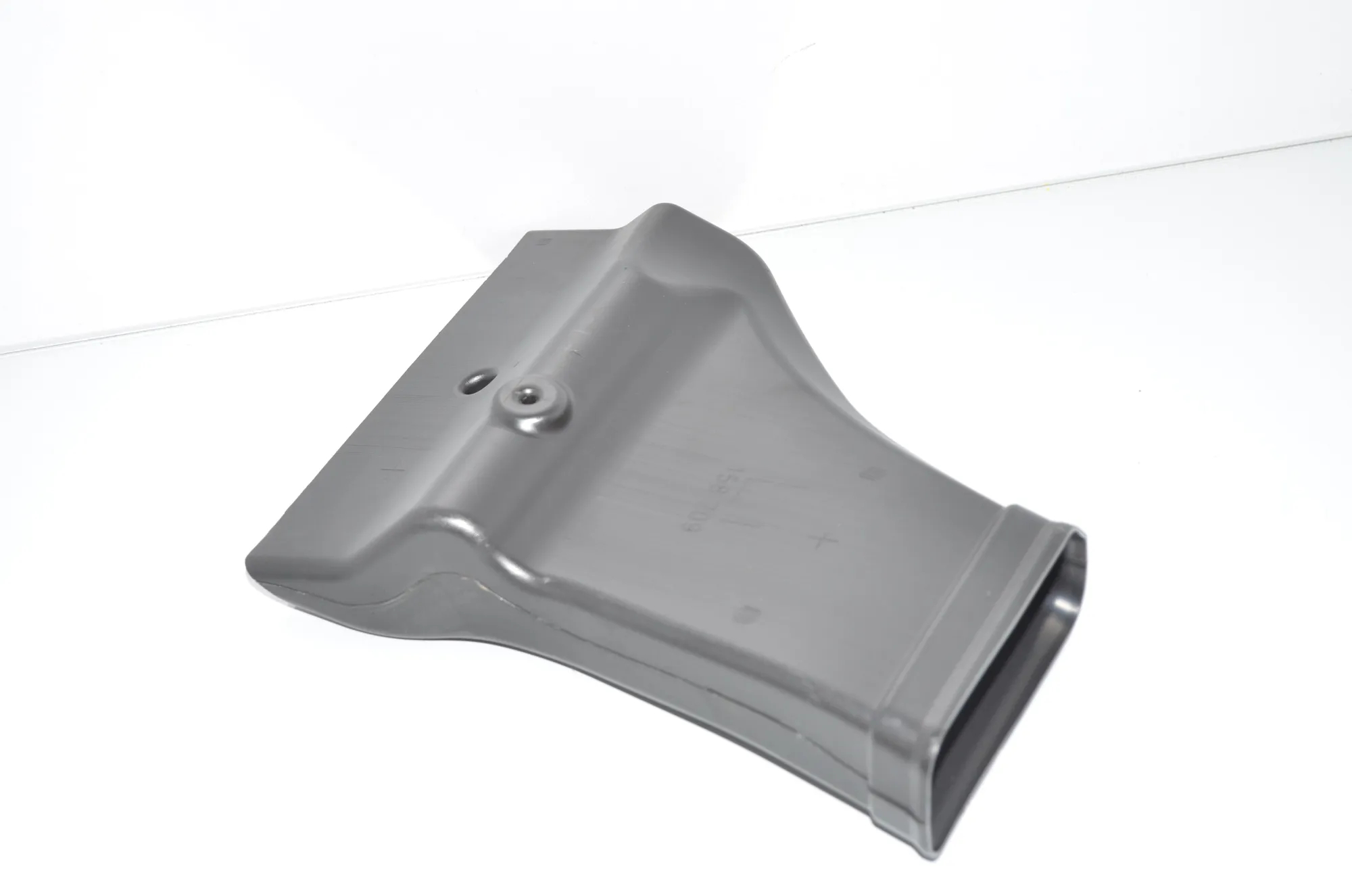 Interior Air Duct Channel – OEM 9148093 · BMW 5 (F10) 530 d 2011 – 4