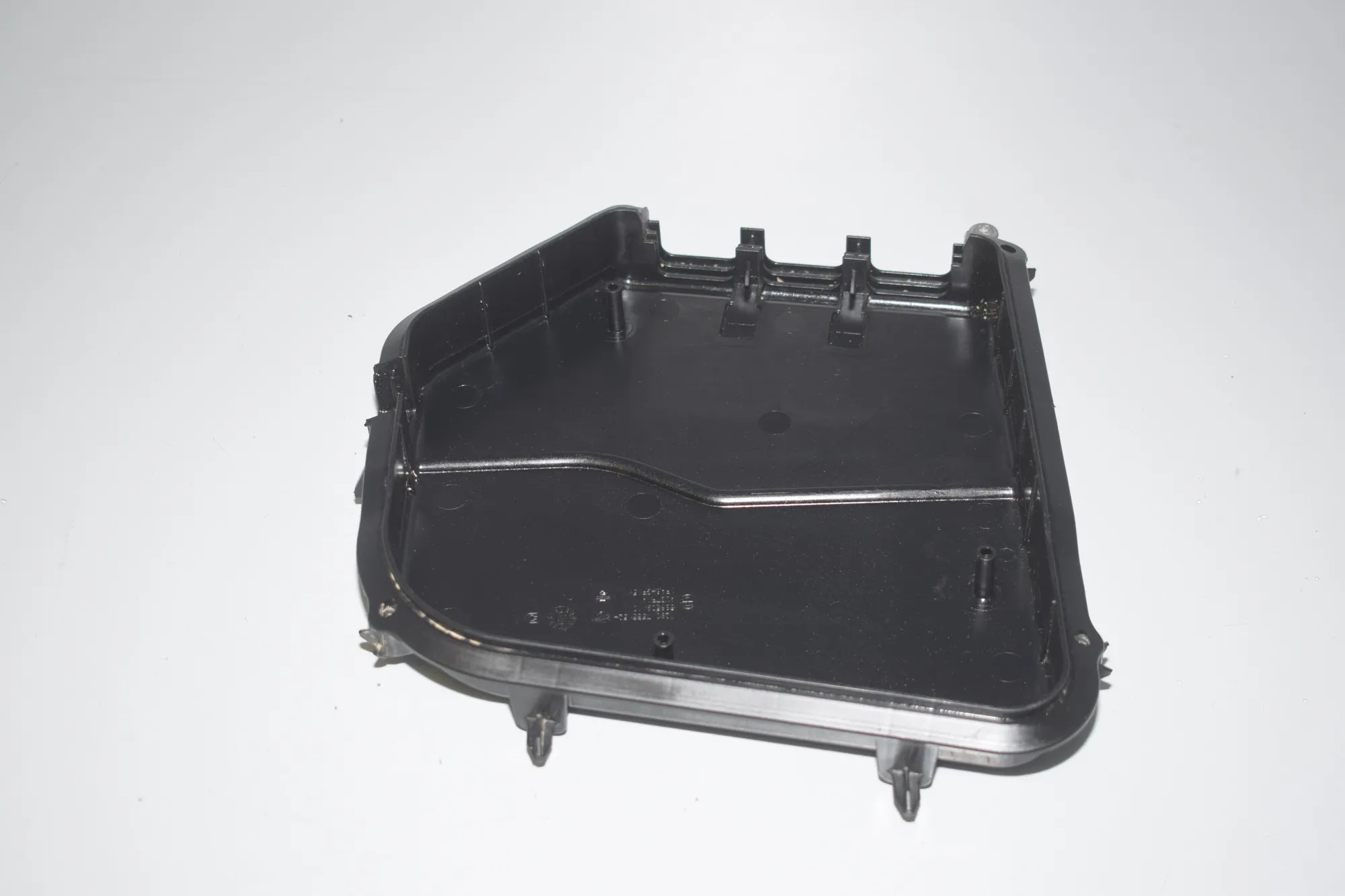 Fuse Box Cover – OEM 7555152 · BMW 5 (F10) 530 d 2010 – 2