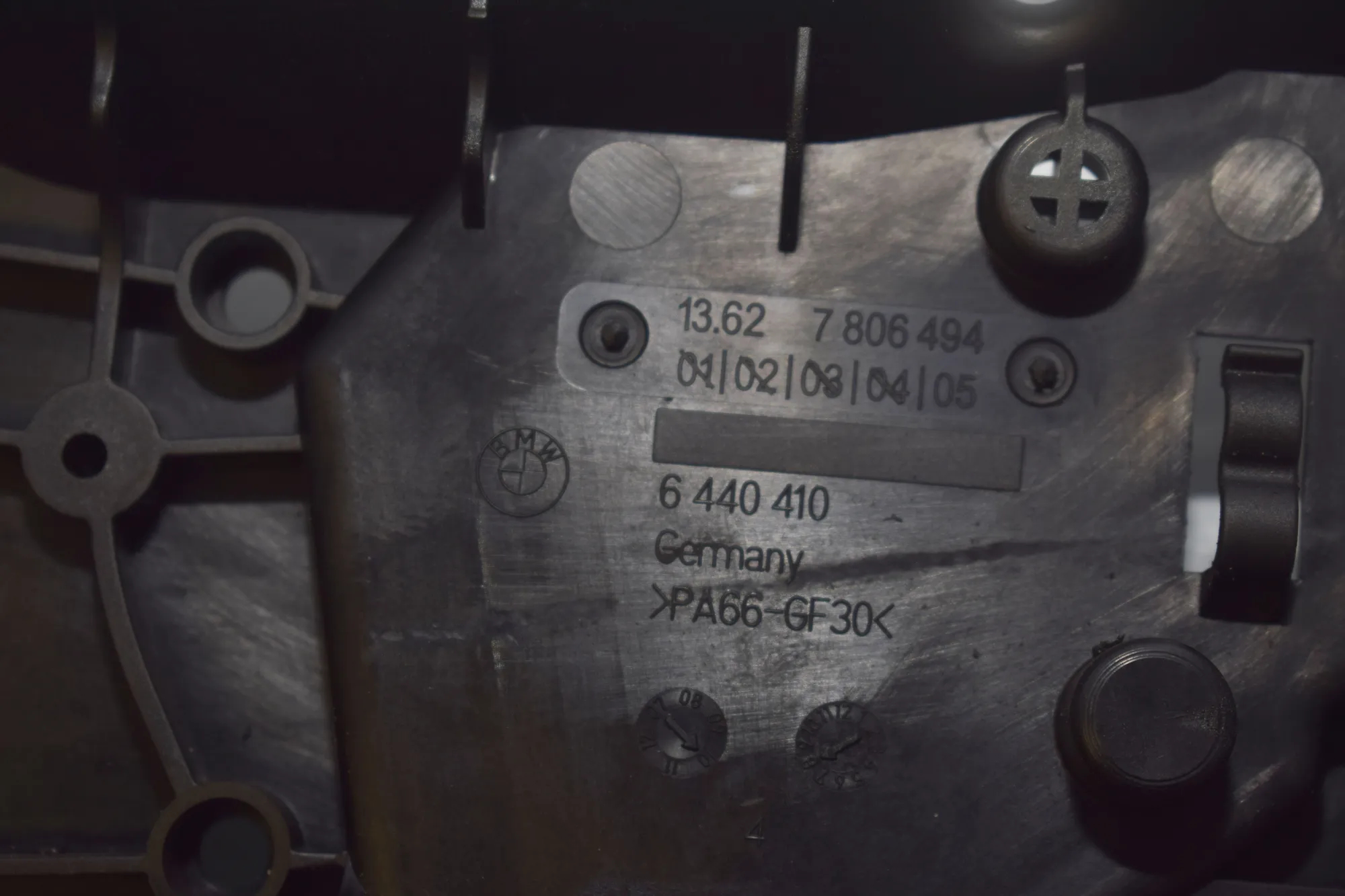 Bracket – OEM 13627806494 · BMW 5 (F10) 530 d 2010 – 4
