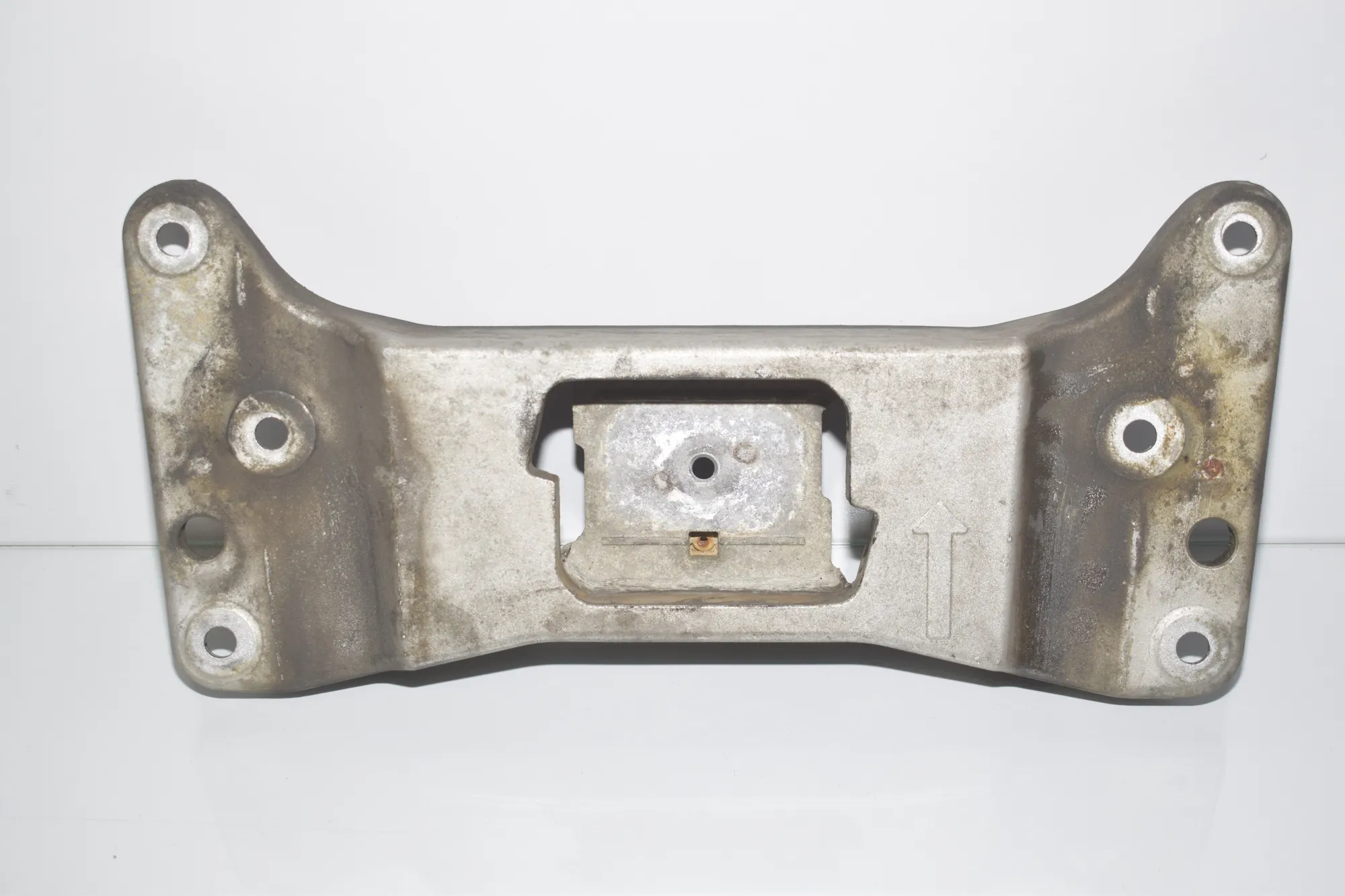 Gearbox Mount Bracket – OEM 22326777613 · BMW 5 (F10) 530 d 2010