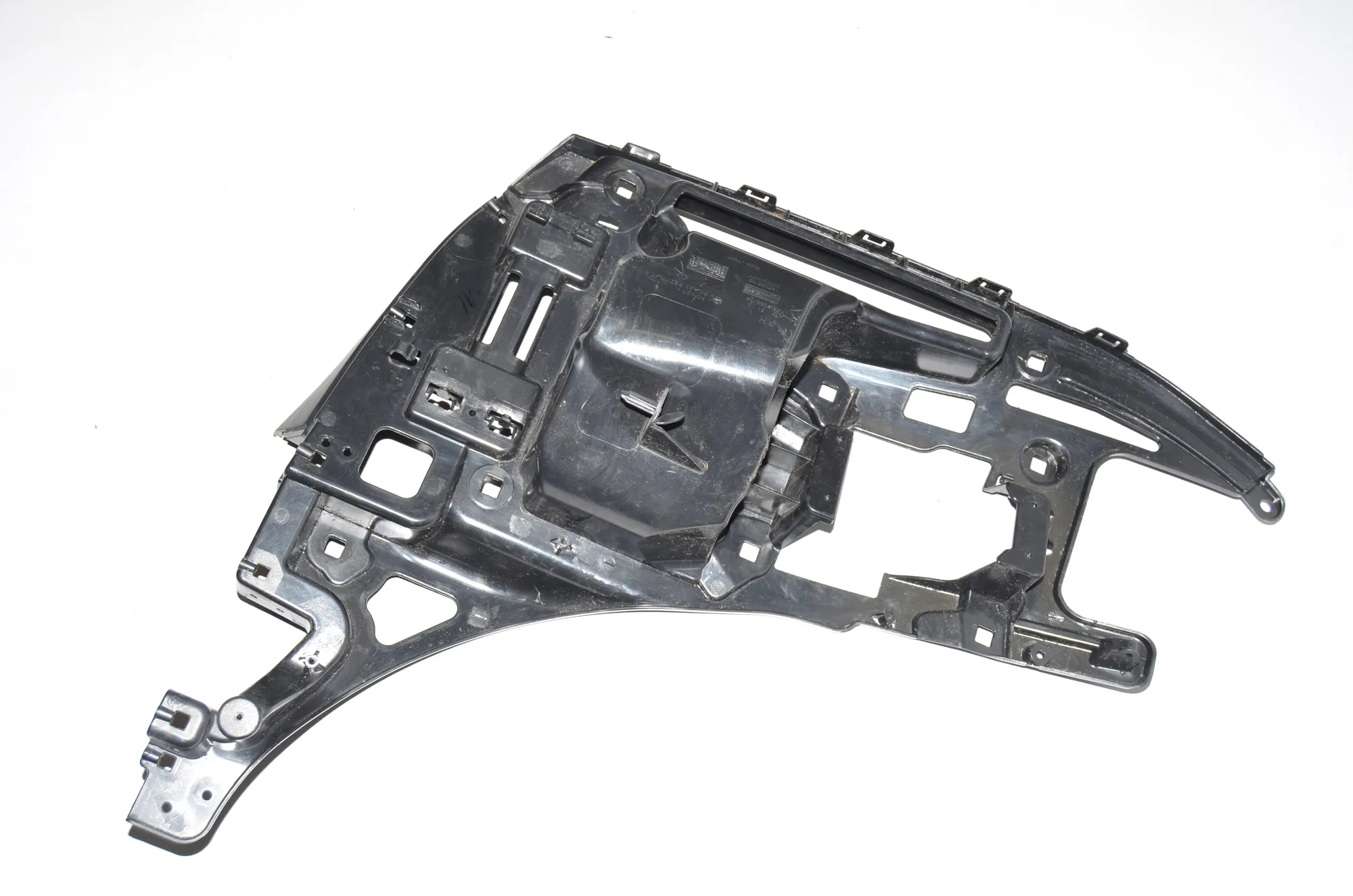 Rear Right Bumper Bracket – OEM 7296754 · BMW i3 (I01) s Electric 2021 – 4