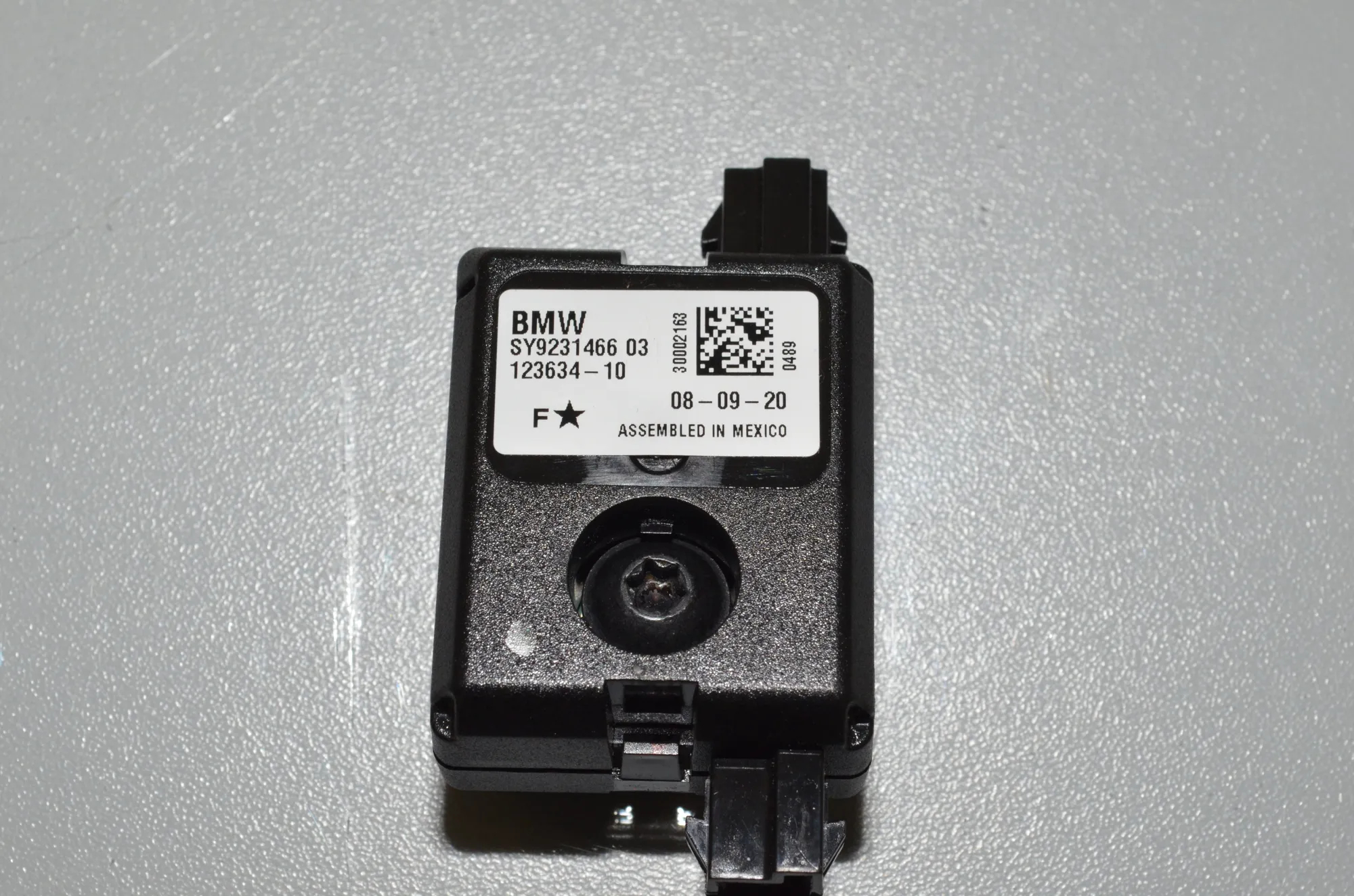 Antenna – OEM 65202622341 · BMW i3 (I01) s Electric 2020 – 4