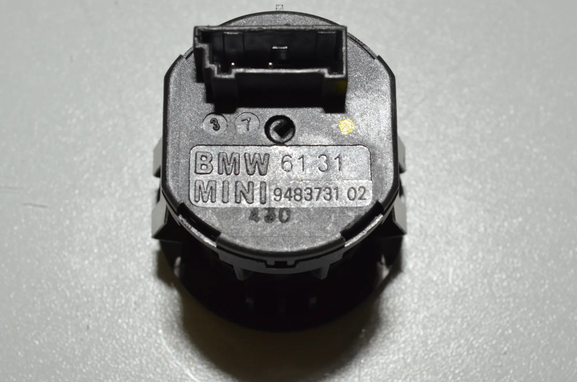 SRS Switch – OEM 61319196886 · BMW i3 (I01) s Electric 2020 – 4