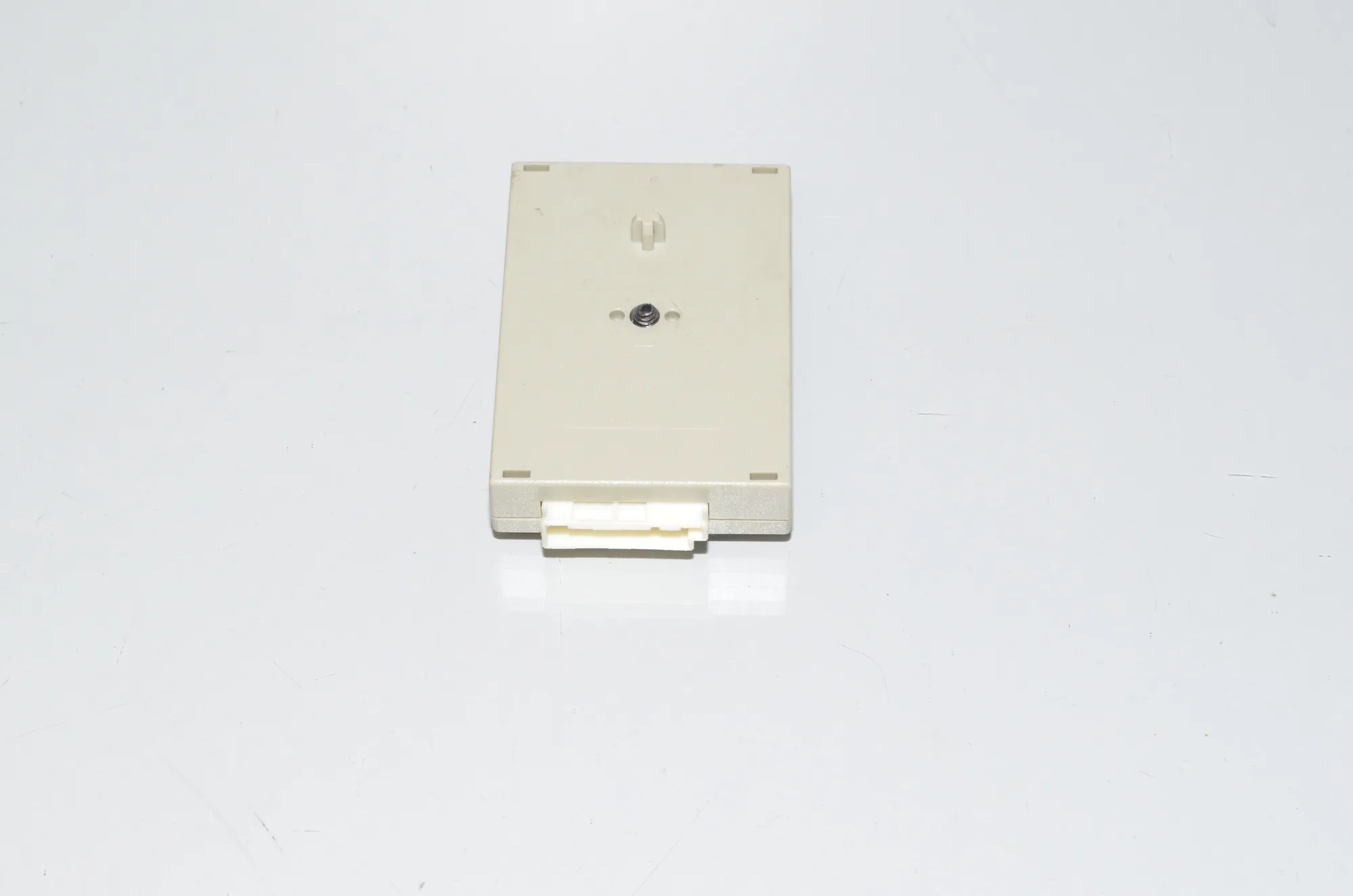 Antenna Amplifier – OEM 65209333438 · BMW i3 (I01) s Electric 2020 – 2
