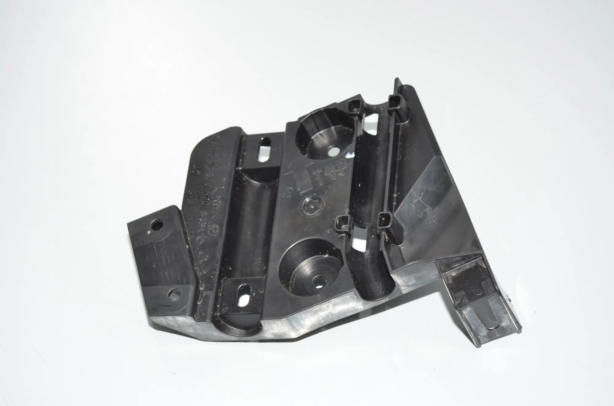 Bracket – OEM 9441940 · BMW iX3 (G08) (2020 - -) Electric (286 HP) 2022 – 3