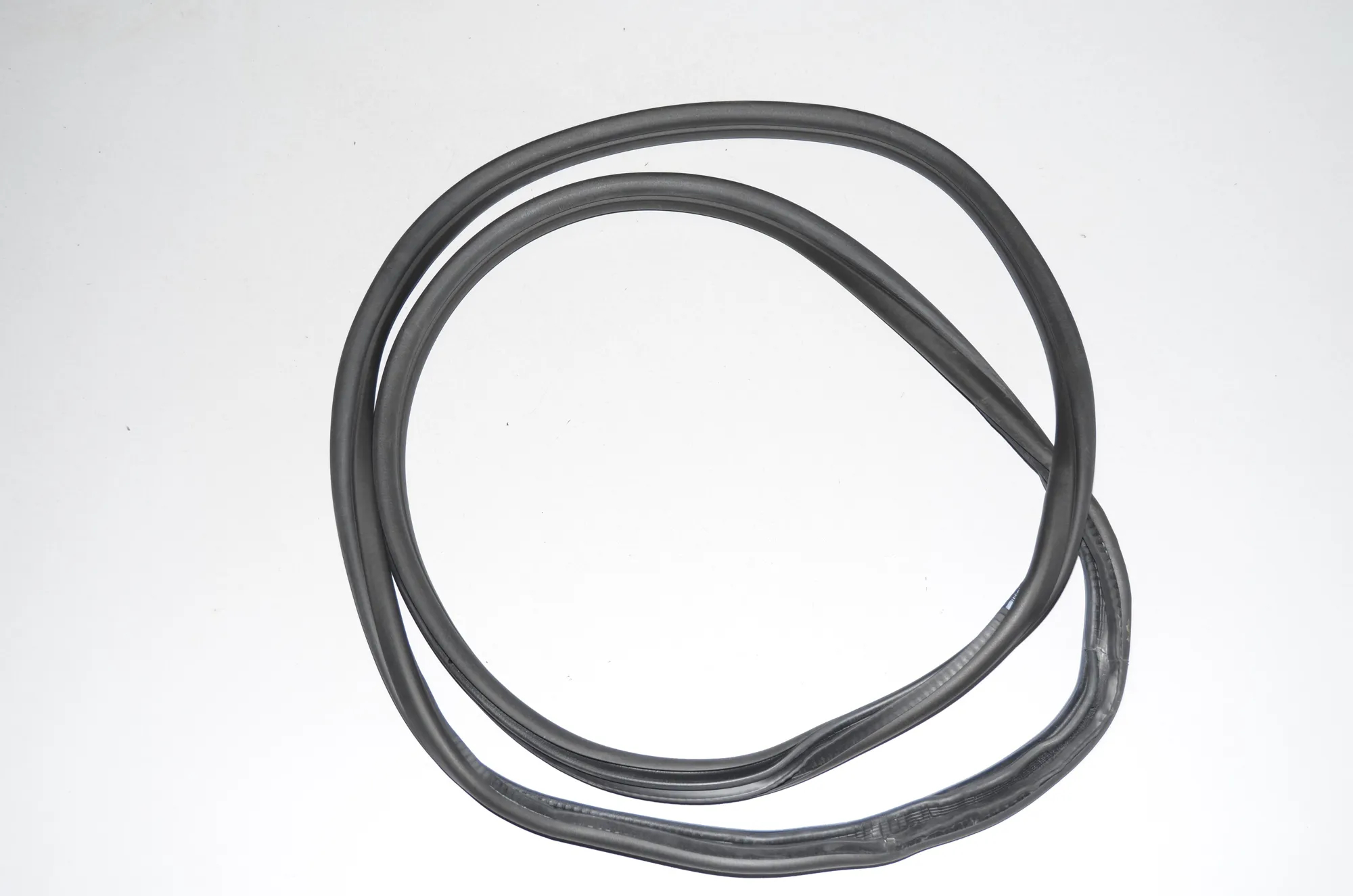 Rear Left Door Seal Rubber – OEM 7393449 · BMW iX3 (G08) (2020 - -) Electric (286 HP) 2022 – 4