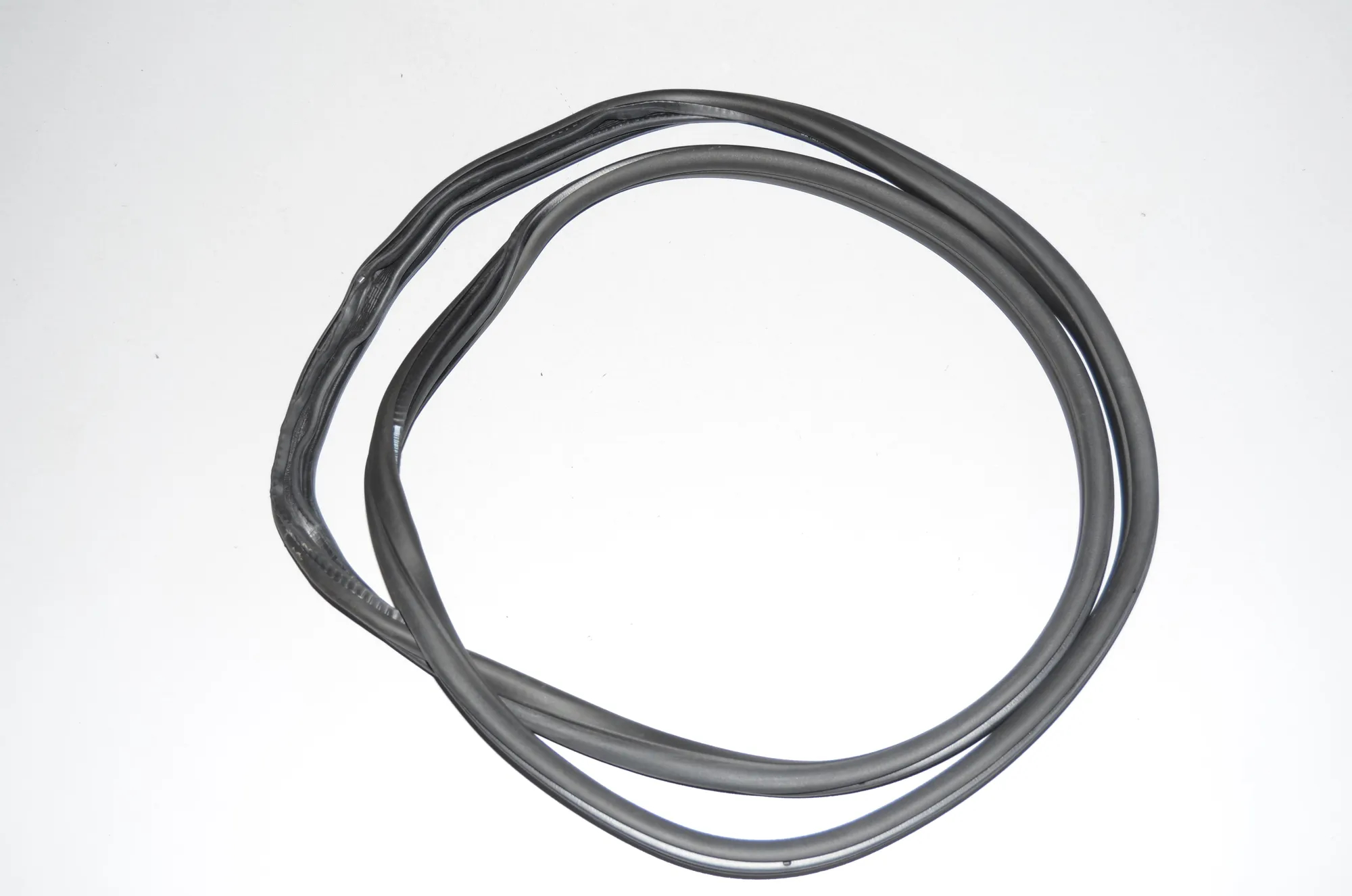 Rear Left Door Seal Rubber – OEM 7393449 · BMW iX3 (G08) (2020 - -) Electric (286 HP) 2022 – 3