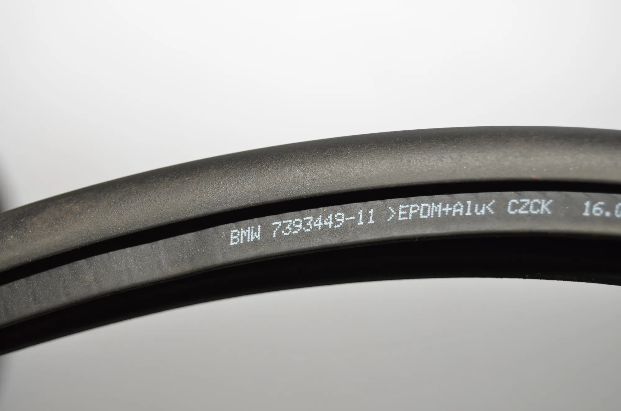 Rear Right Door Seal Rubber – OEM 7393449 · BMW iX3 (G08) (2020 - -) Electric (286 HP) 2022 – 4