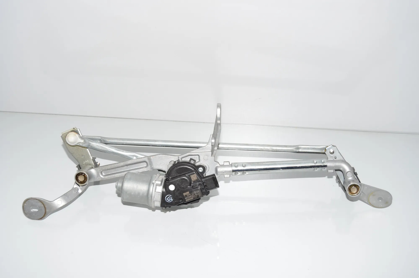 Front Windshield Wiper Mechanism – OEM 7399013 · BMW iX3 (G08) (2020 - -) Electric (286 HP) 2022 – 6