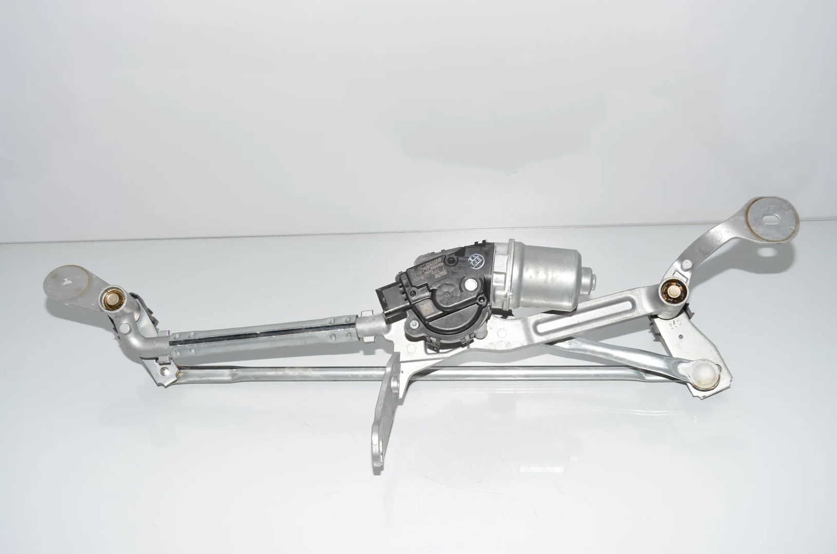 Front Windshield Wiper Mechanism – OEM 7399013 · BMW iX3 (G08) (2020 - -) Electric (286 HP) 2022 – 3