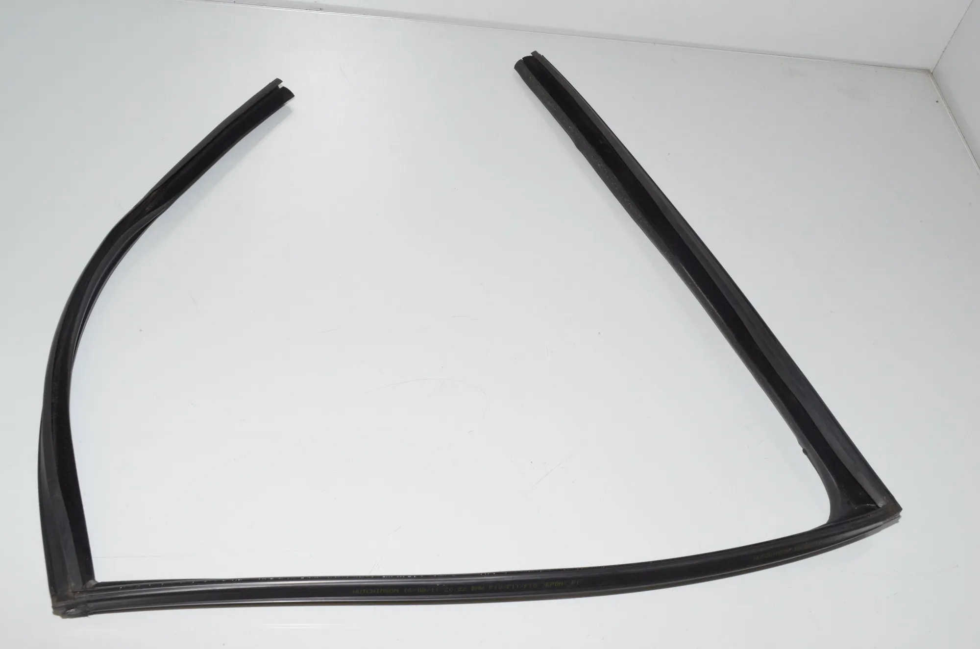 Rear Left Door Panel Trim – OEM 51357182297 · BMW 5 (F10) 530 d 2011