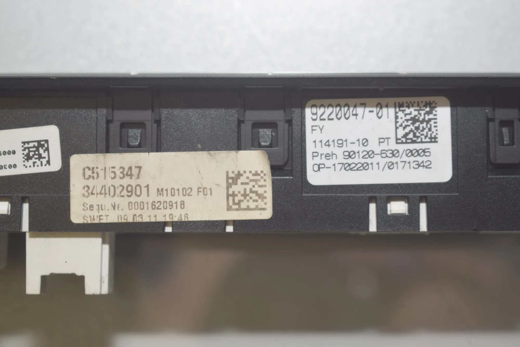 Blind Spot Control Module – OEM 6869508 · BMW 5 (F10) 530 d 2011 – 10